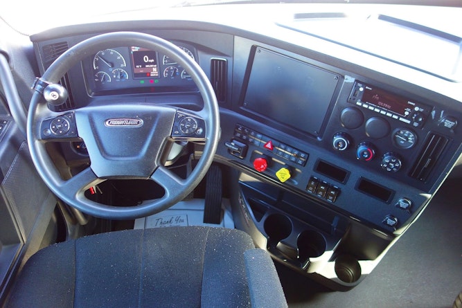 2024 Freightliner Cascadia 126" Sleeper Cab photo 3