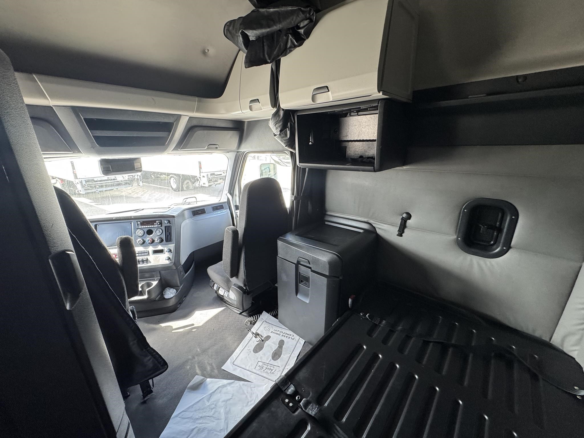 2022 Freightliner — photo 4