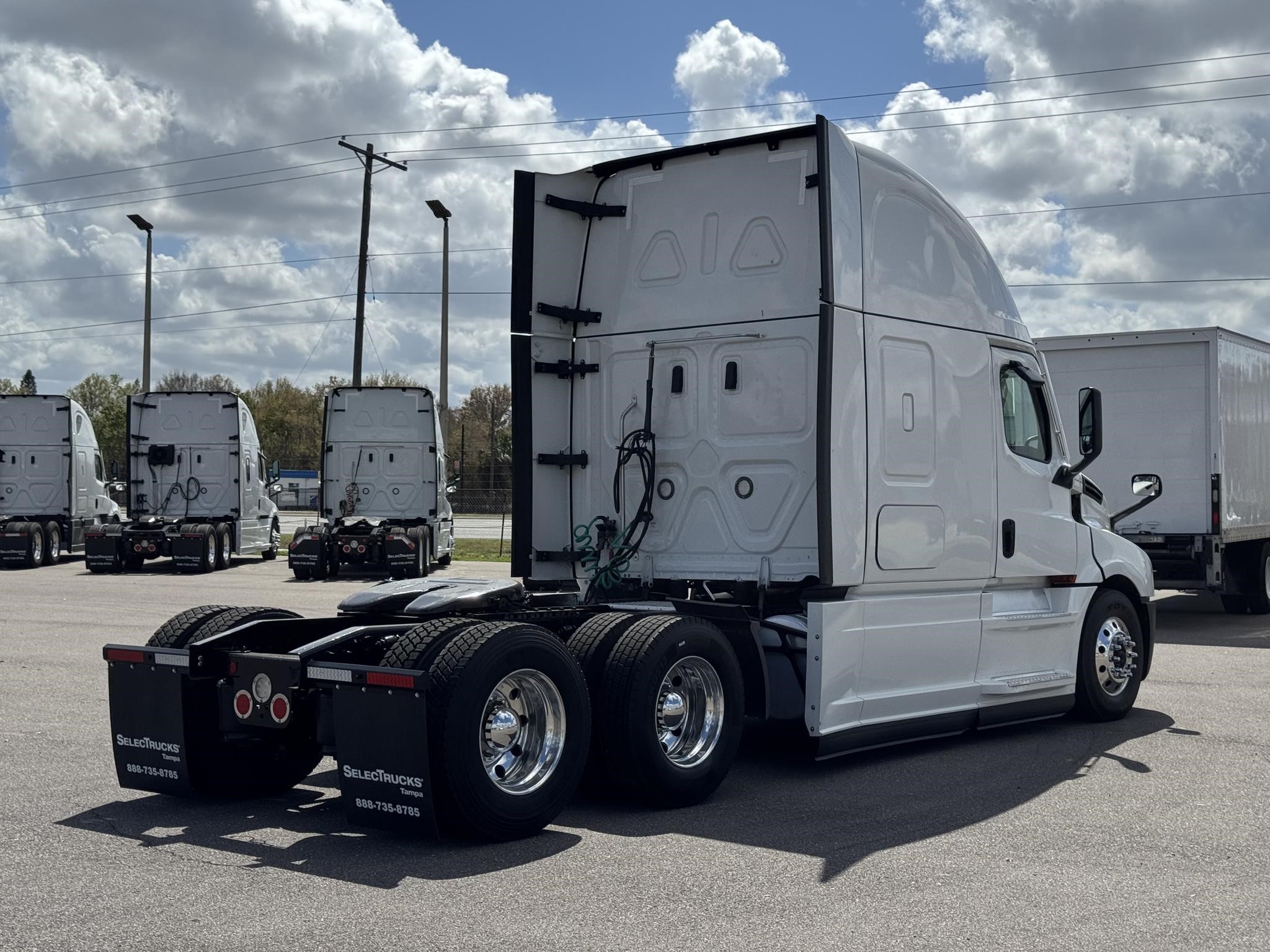 2022 Freightliner — photo 12