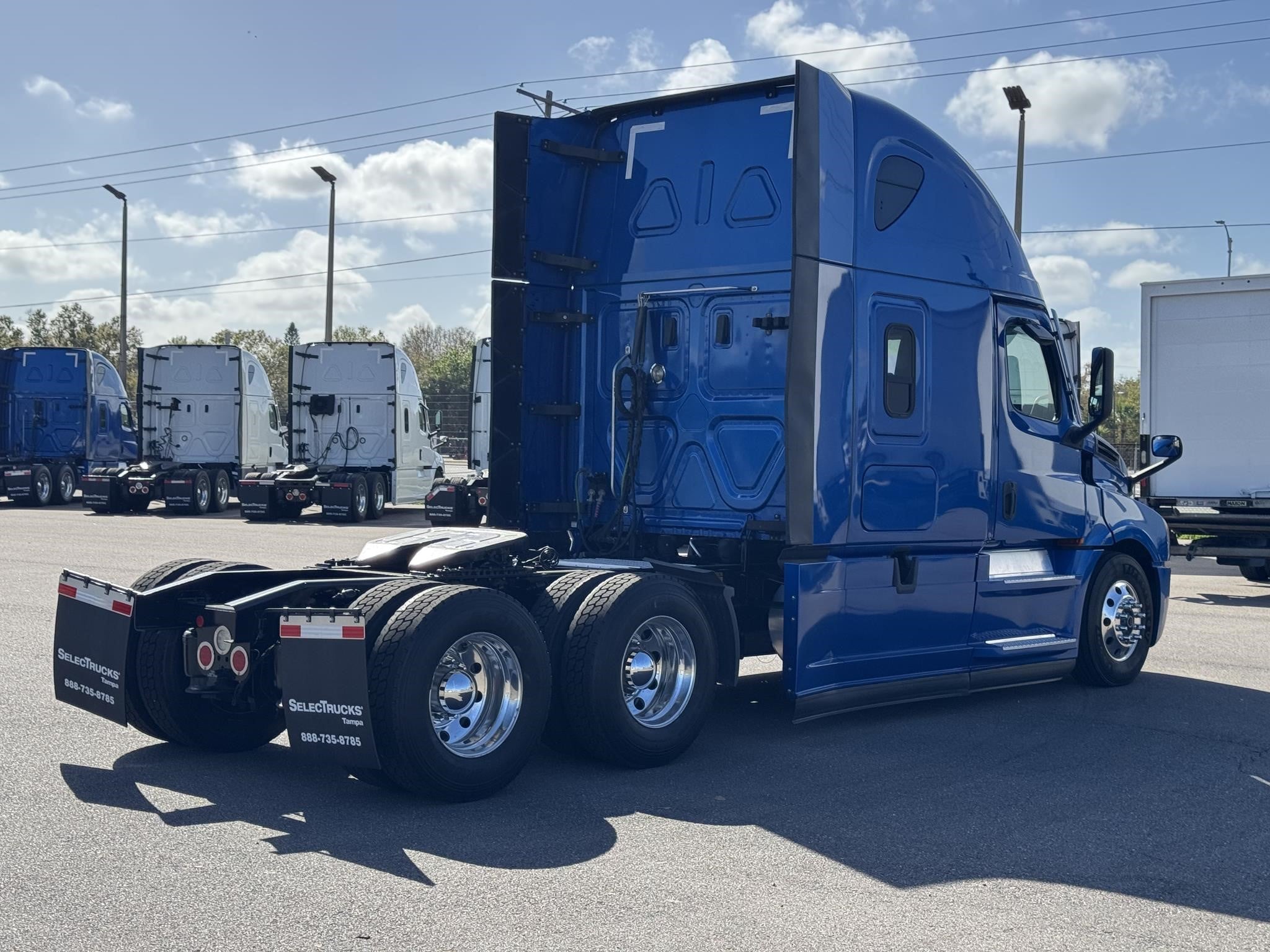 2021 Freightliner — photo 13