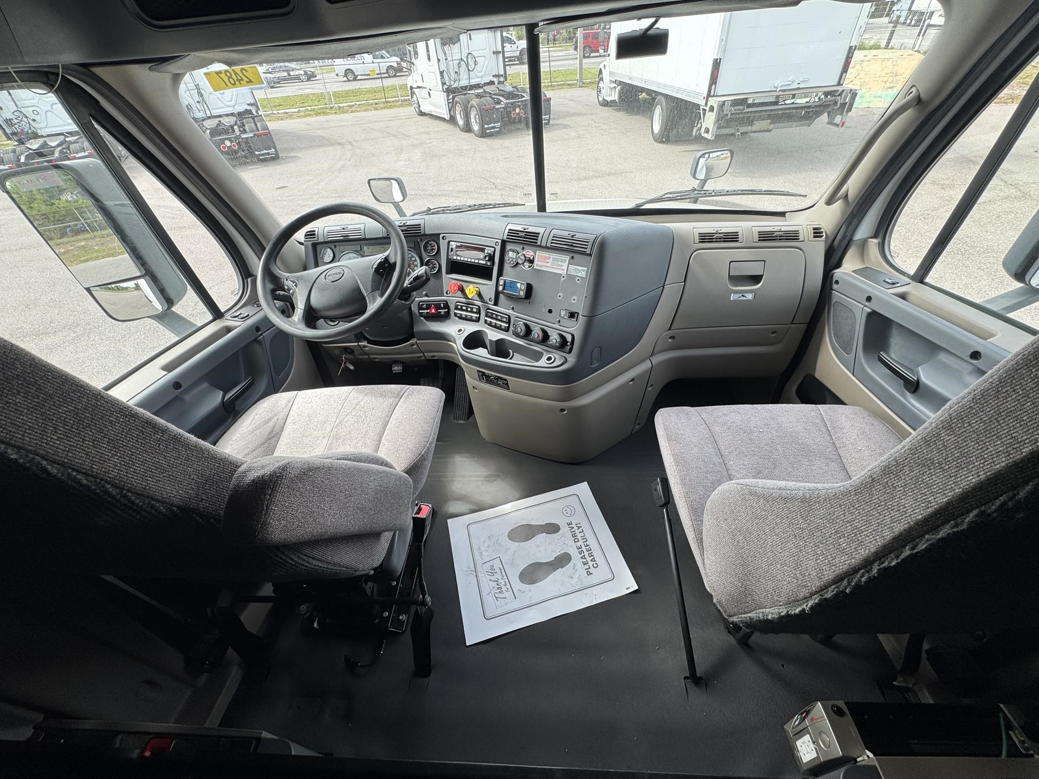 2020 Freightliner — photo 6