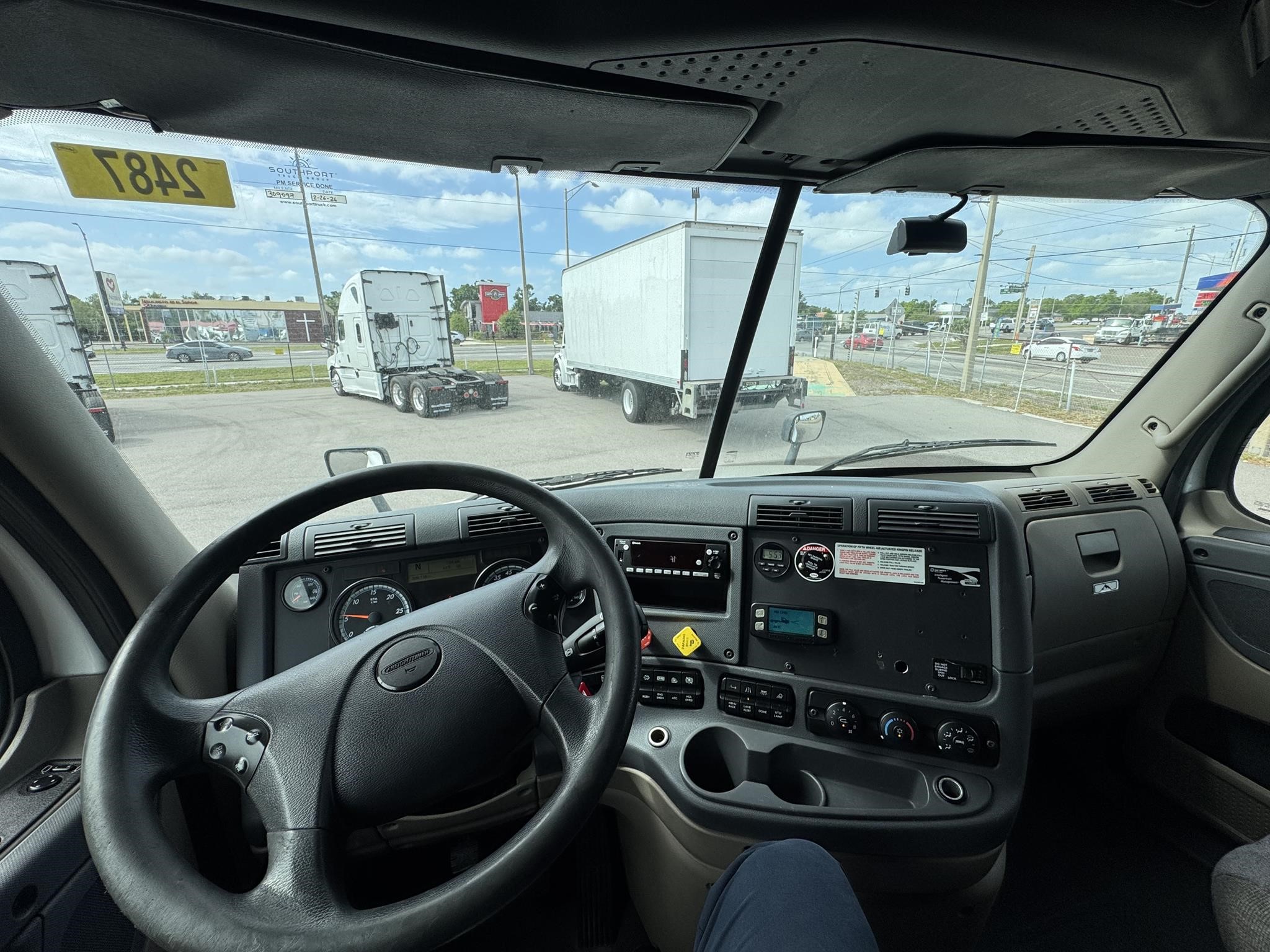 2020 Freightliner — photo 8