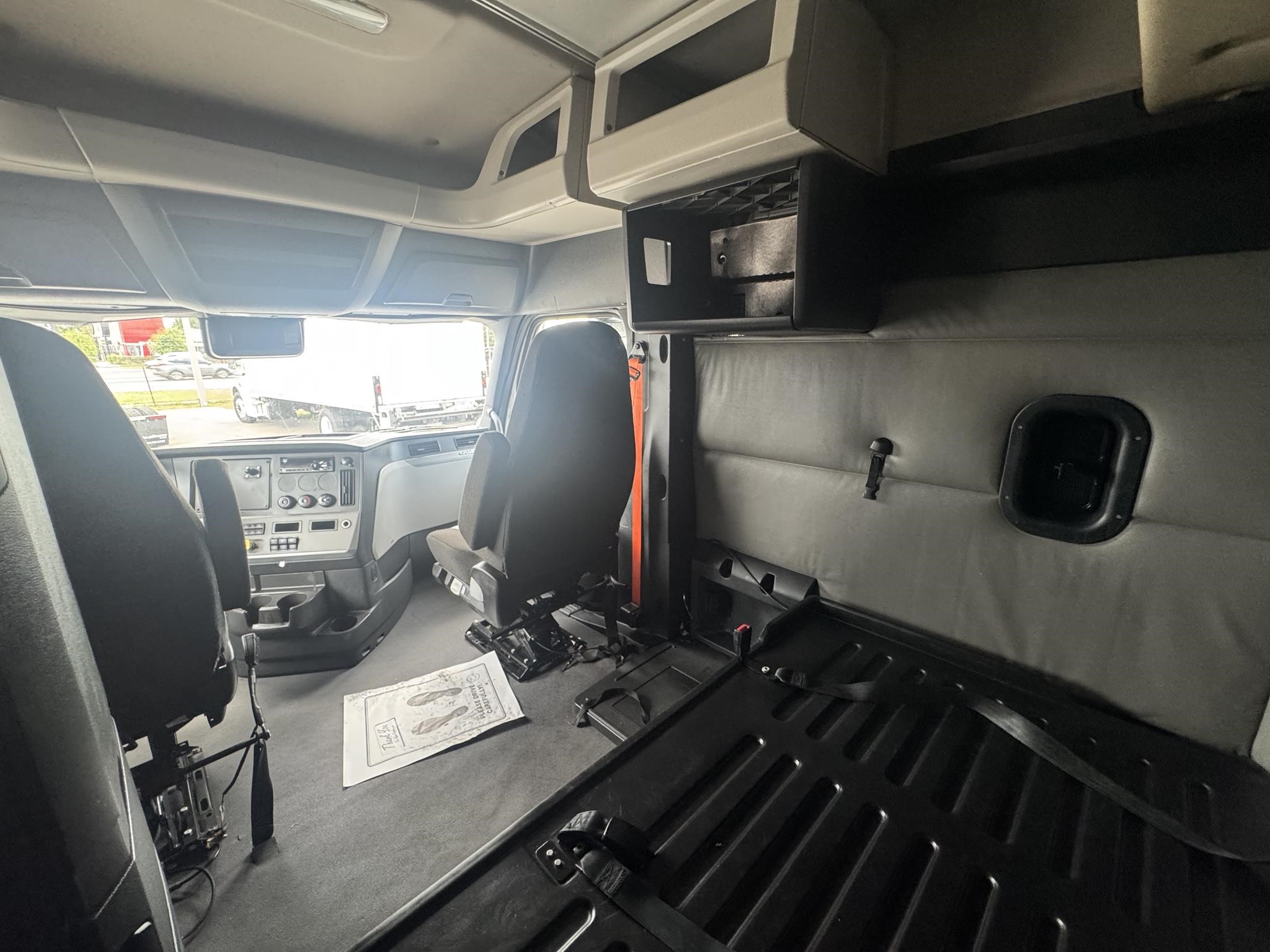 2022 Freightliner — photo 4