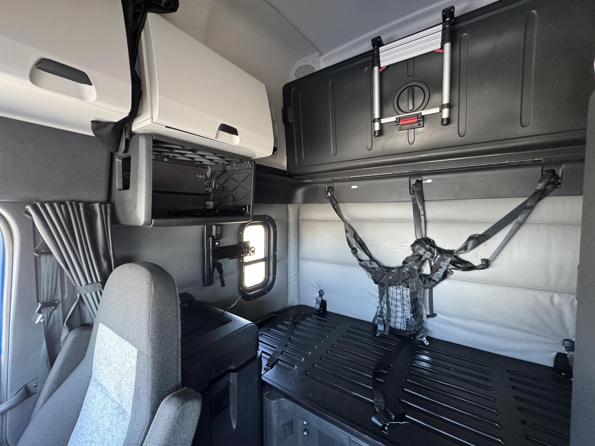2022 Freightliner — photo 3