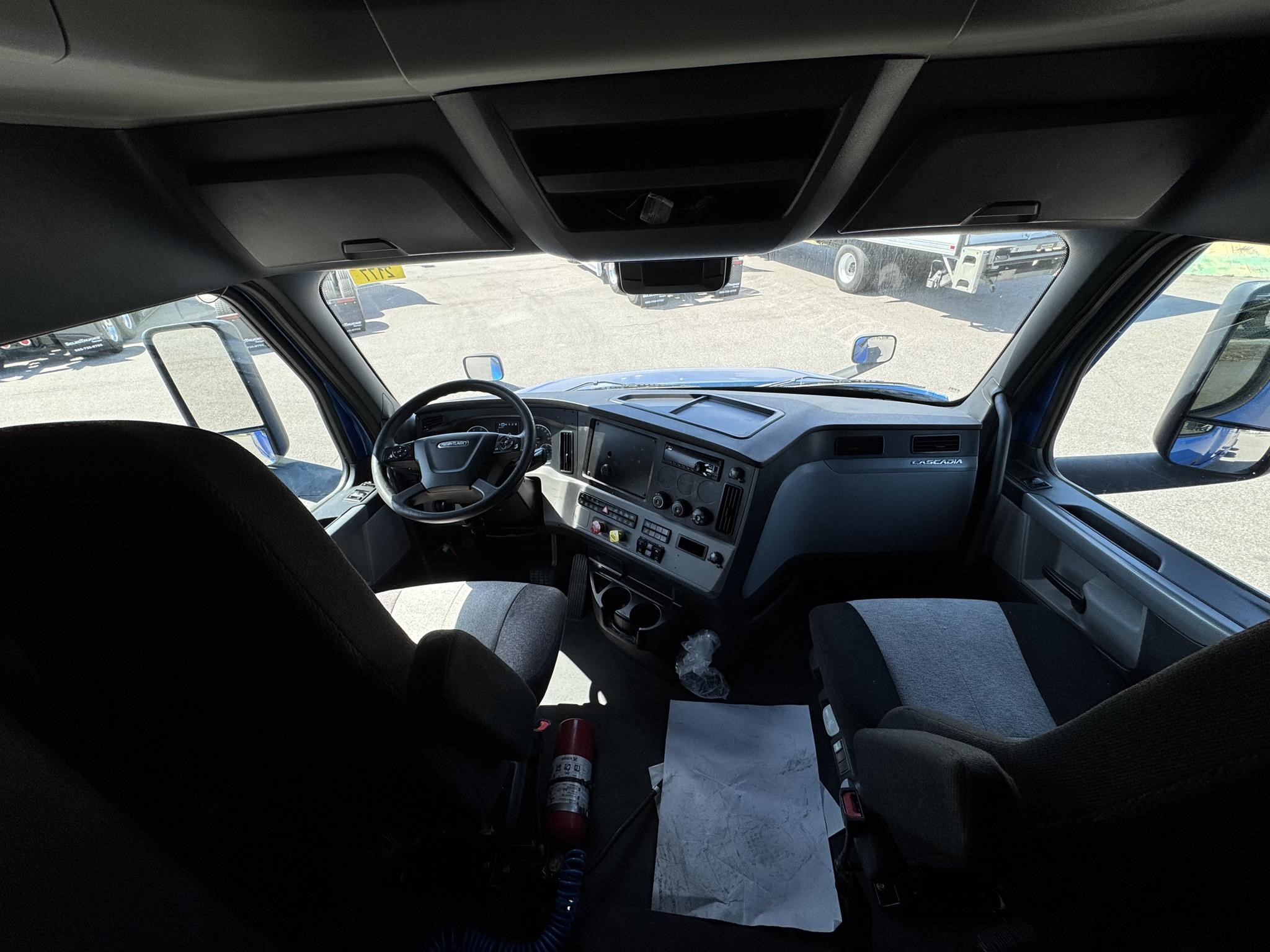 2022 Freightliner — photo 6