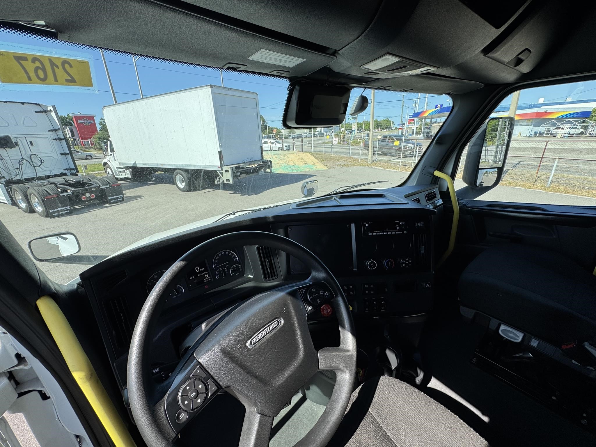 2024 Freightliner — photo 2