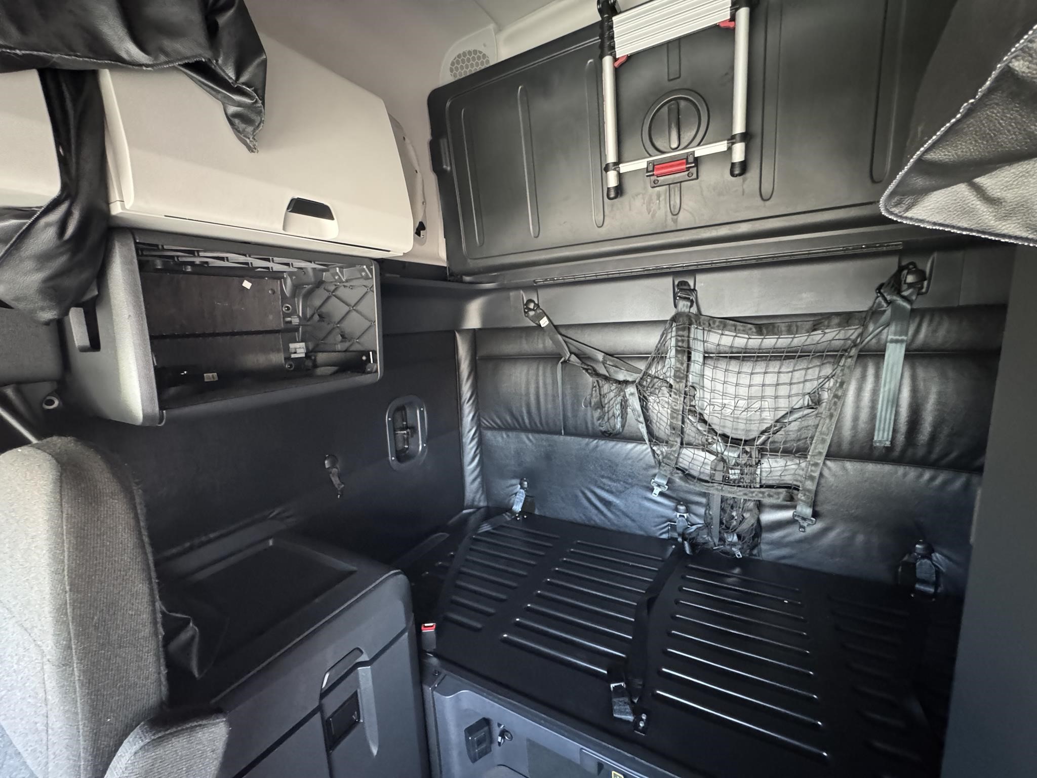 2024 Freightliner — photo 3
