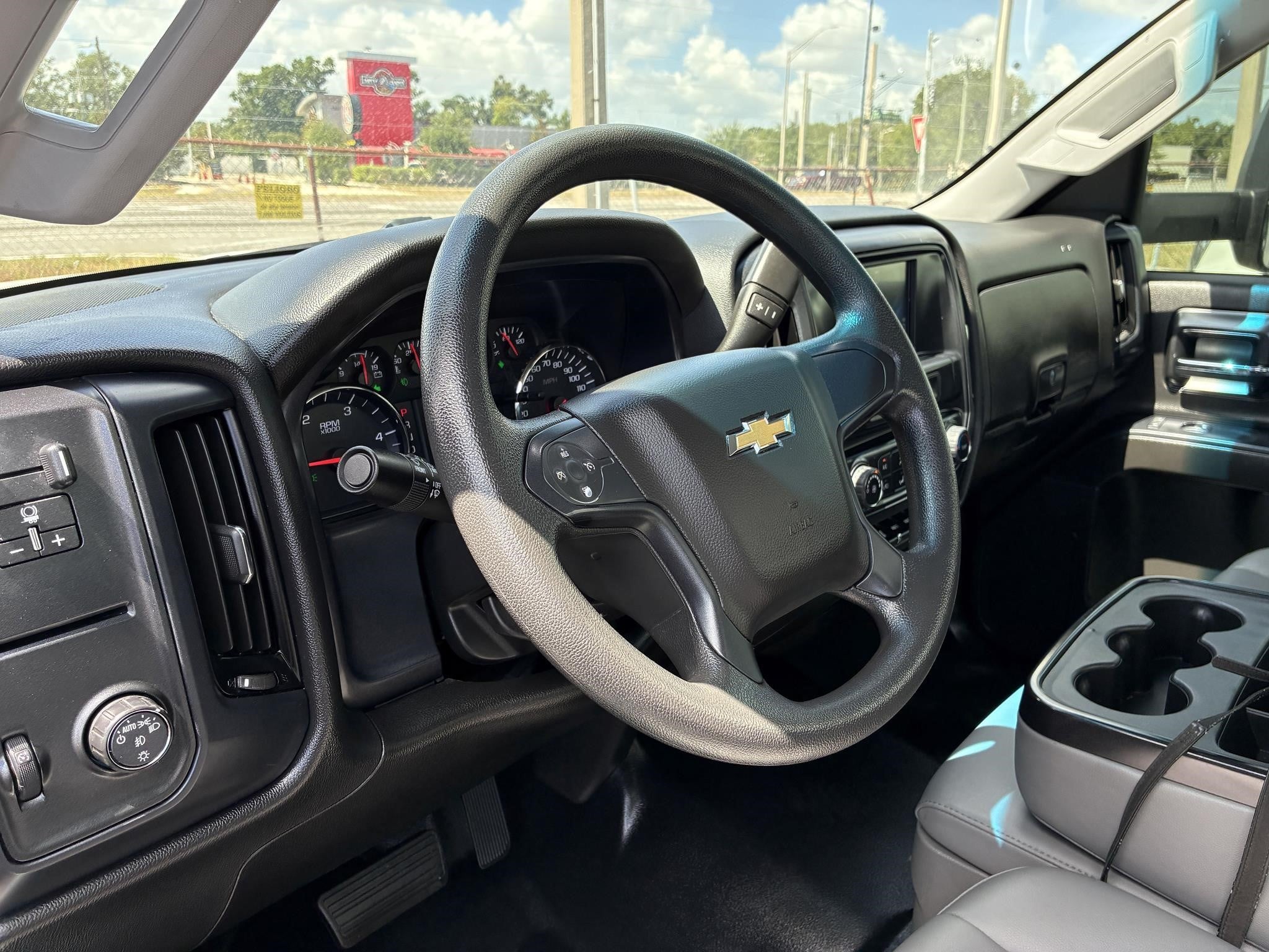 2022 Chevrolet — photo 3