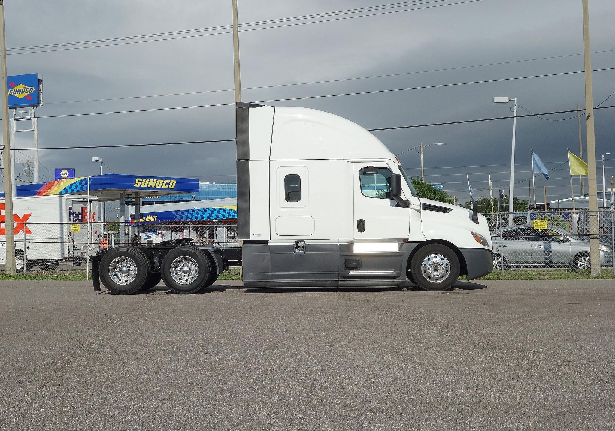 2023 Freightliner — photo 3