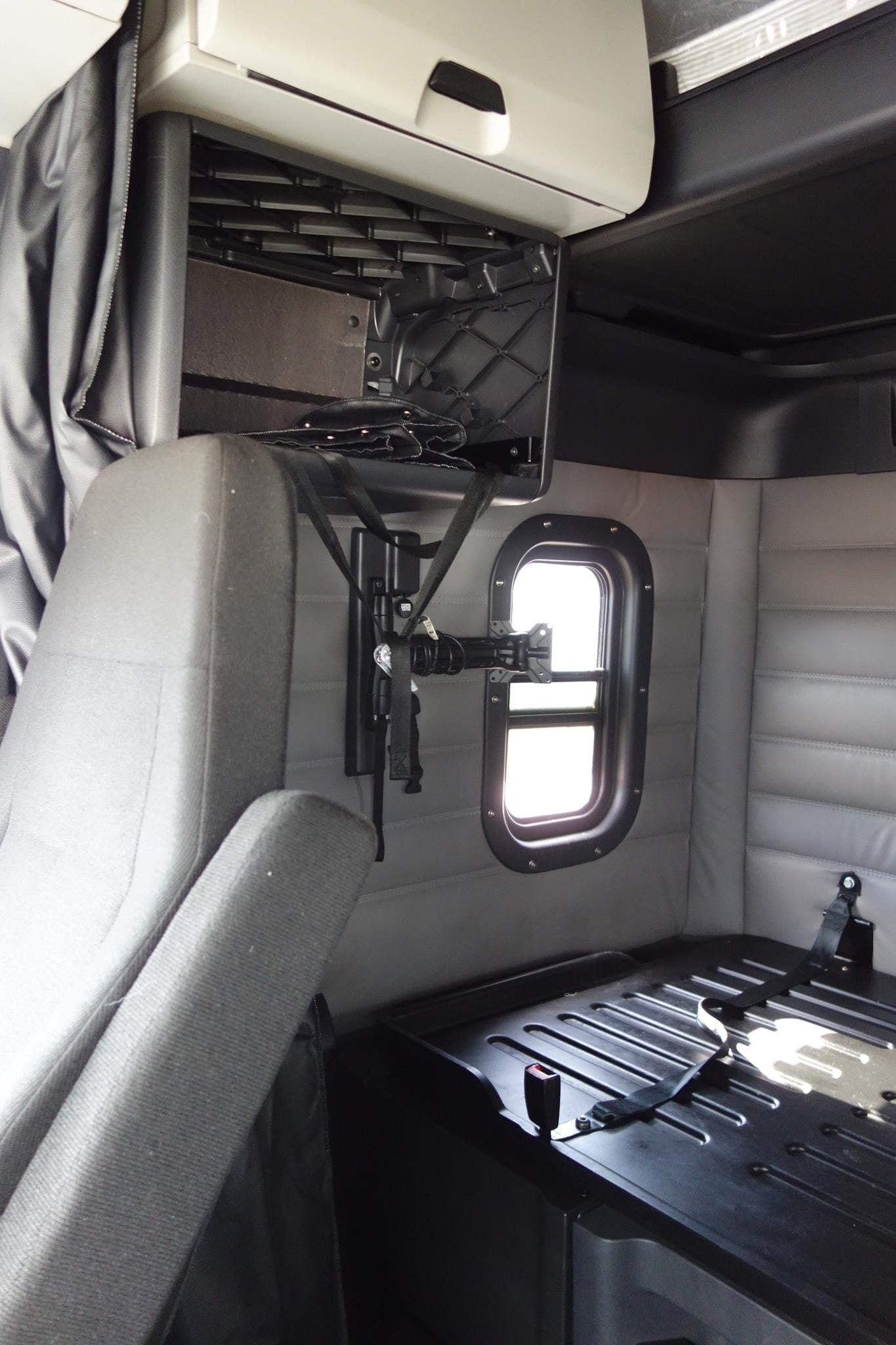 2023 Freightliner — photo 5