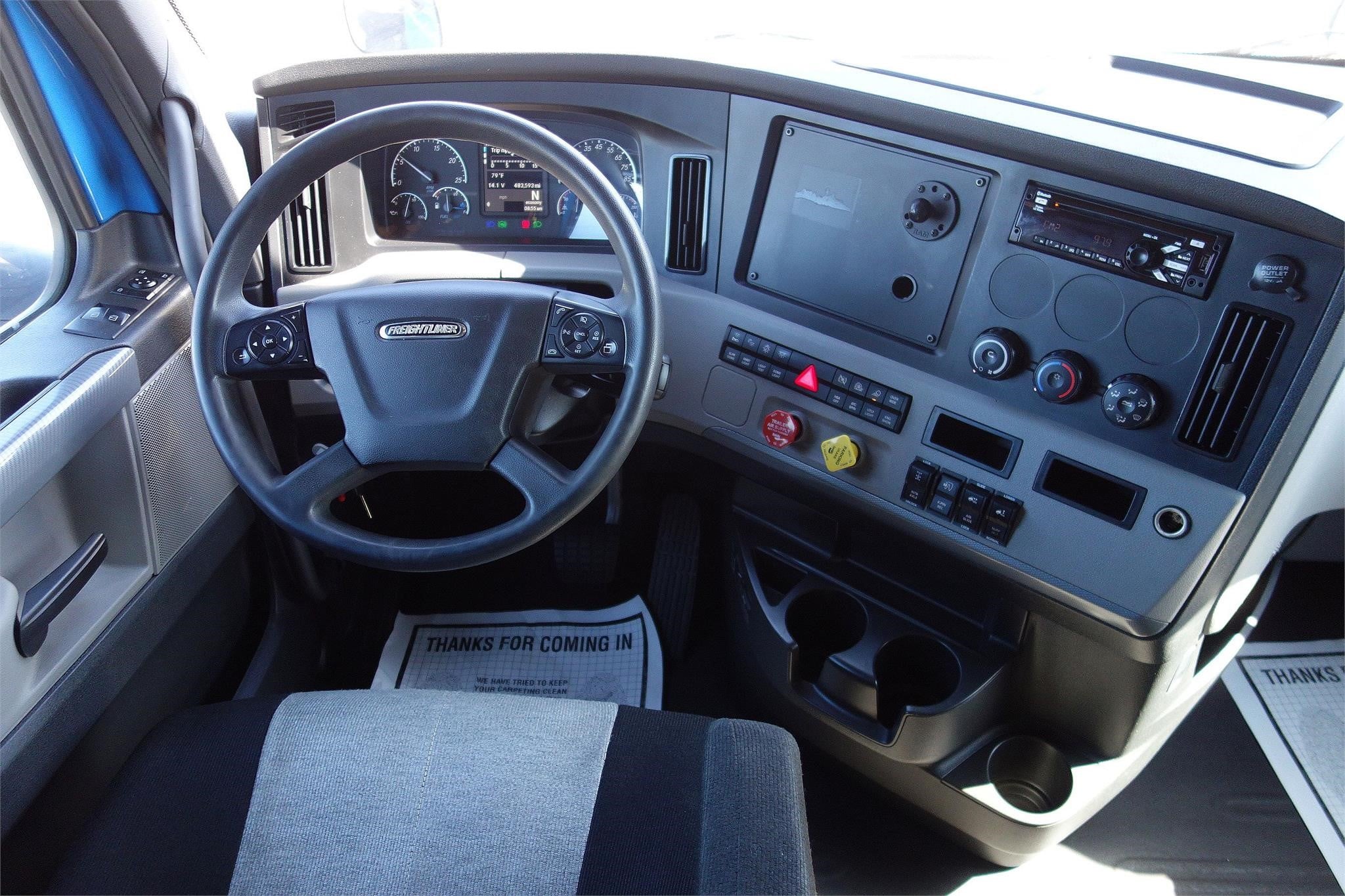 2023 Freightliner — photo 3