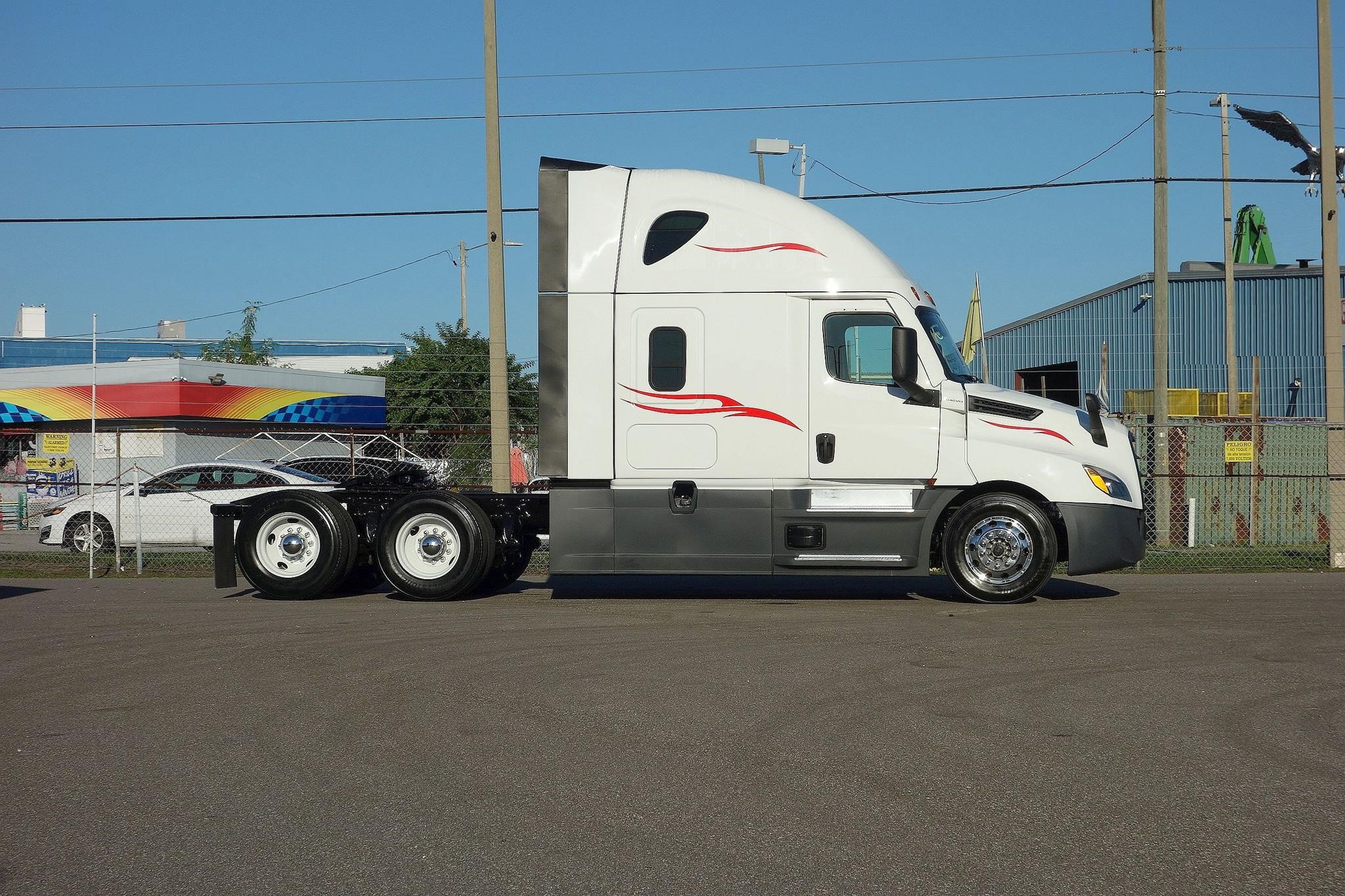 2024 Freightliner — photo 4