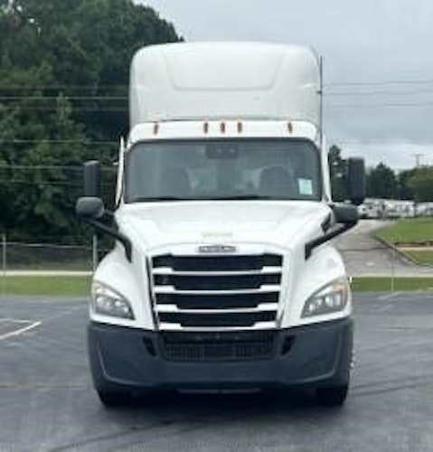 2021 Freightliner Cascadia 126" Day cab photo 2