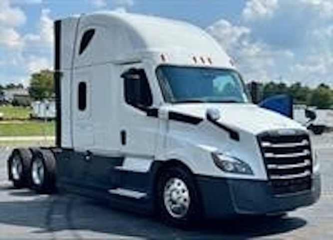 2021 Freightliner Cascadia 126" Sleeper Cab photo 3
