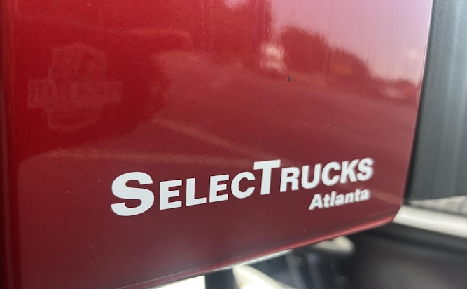 2021 Freightliner Cascadia 126" Sleeper Cab photo 4