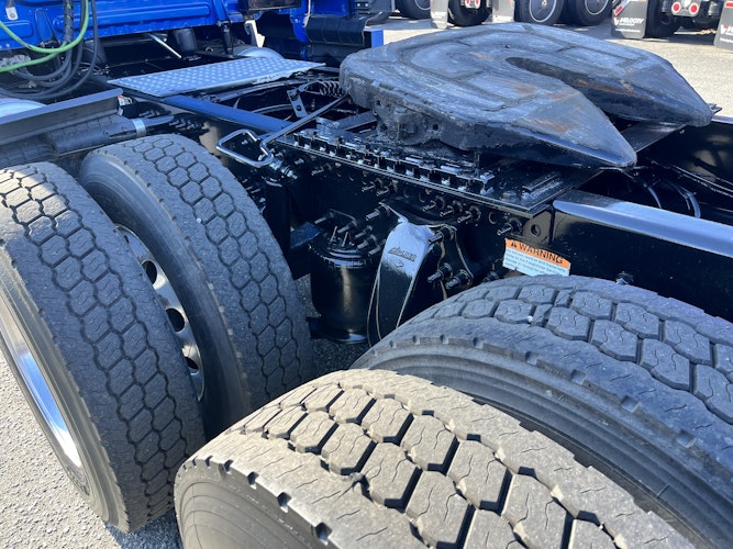 2020 Freightliner Cascadia 126" Sleeper Cab photo 3