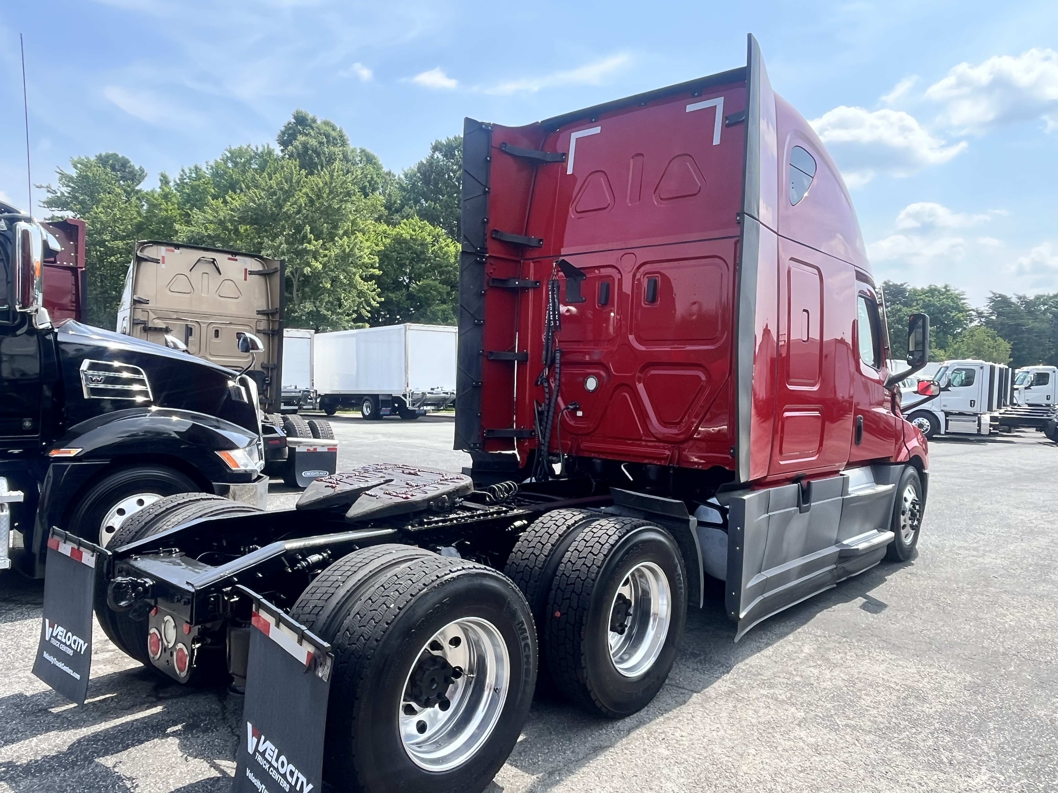 2021 Freightliner Cascadia in Greensboro, NC — photo 5