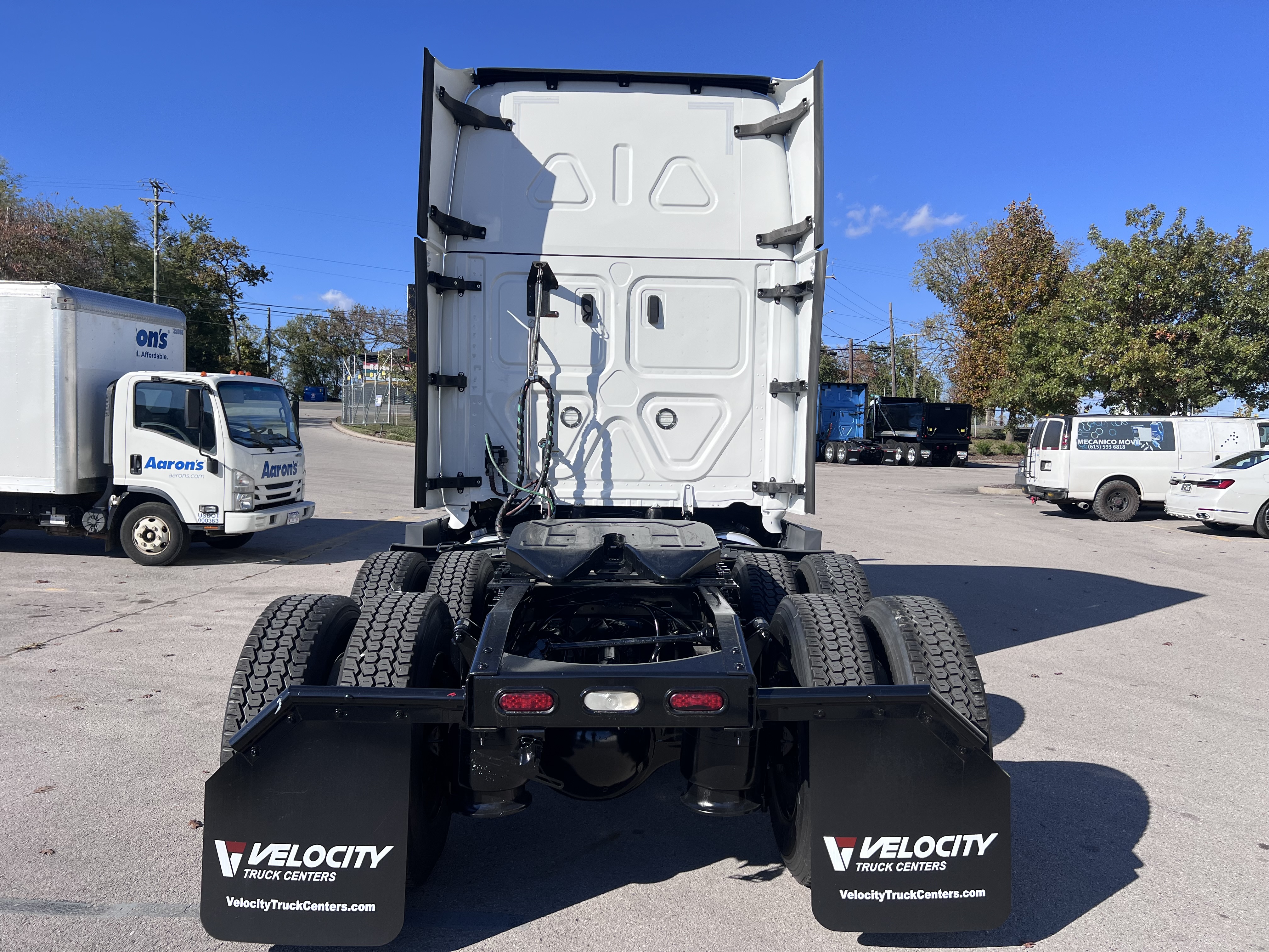 2022 Freightliner Cascadia in Nashville, TN — photo 6