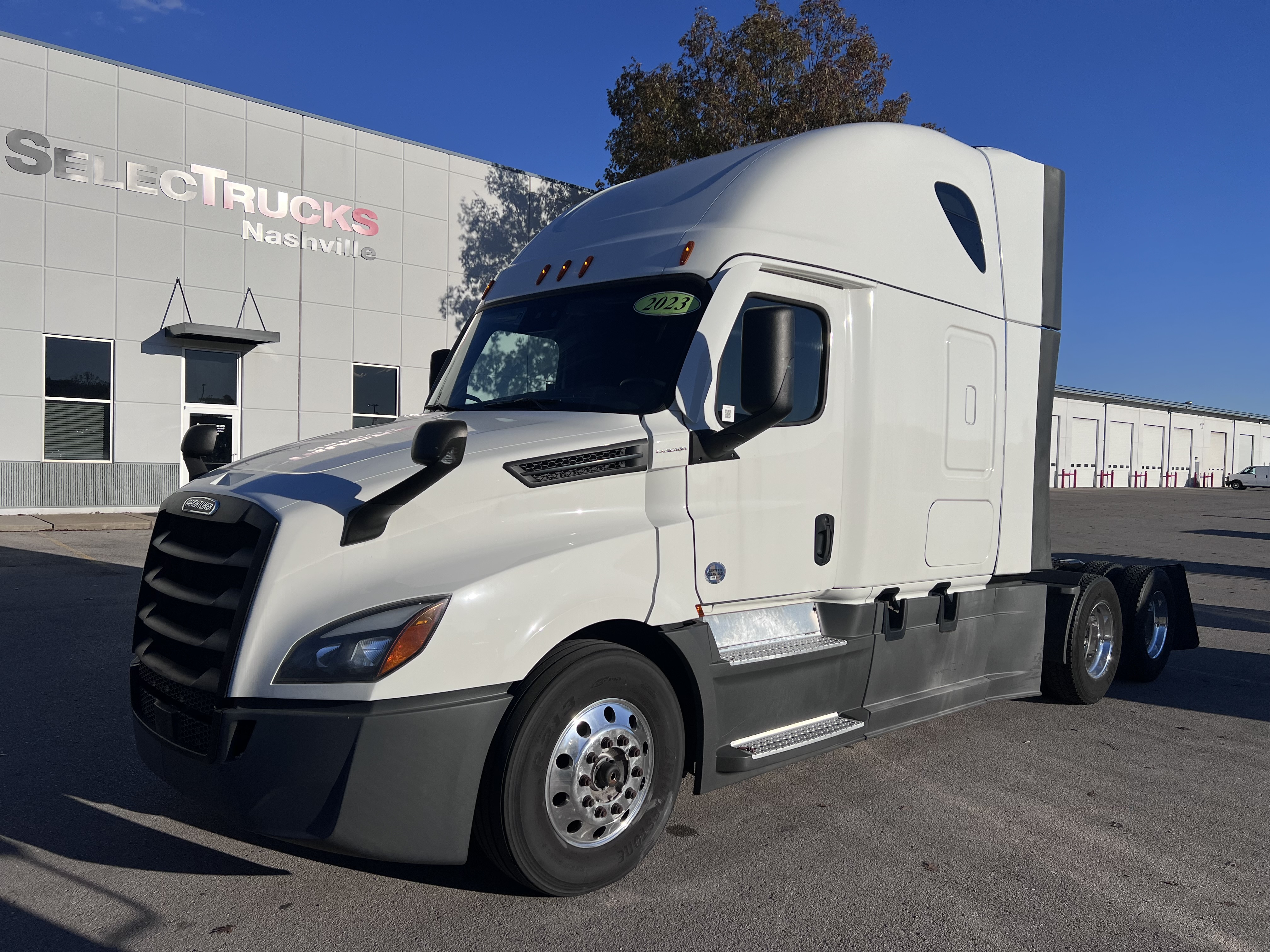 2023 Freightliner Cascadia in Nashville, TN — photo 2