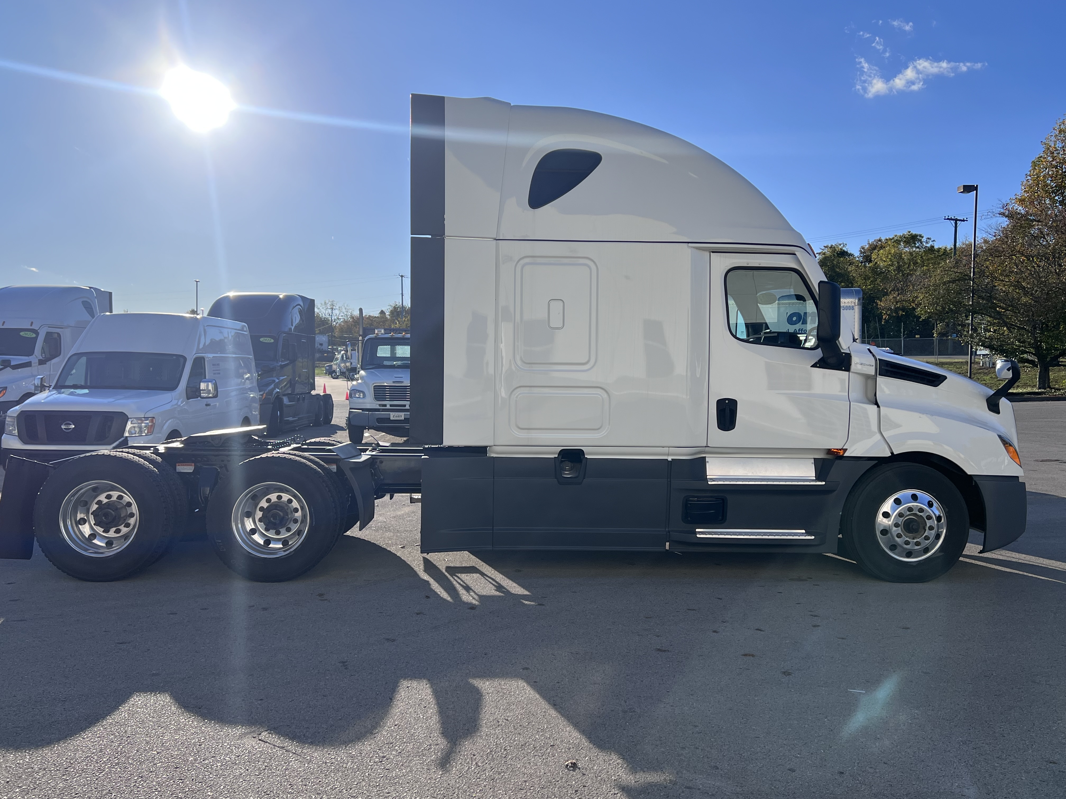 2023 Freightliner Cascadia in Nashville, TN — photo 8