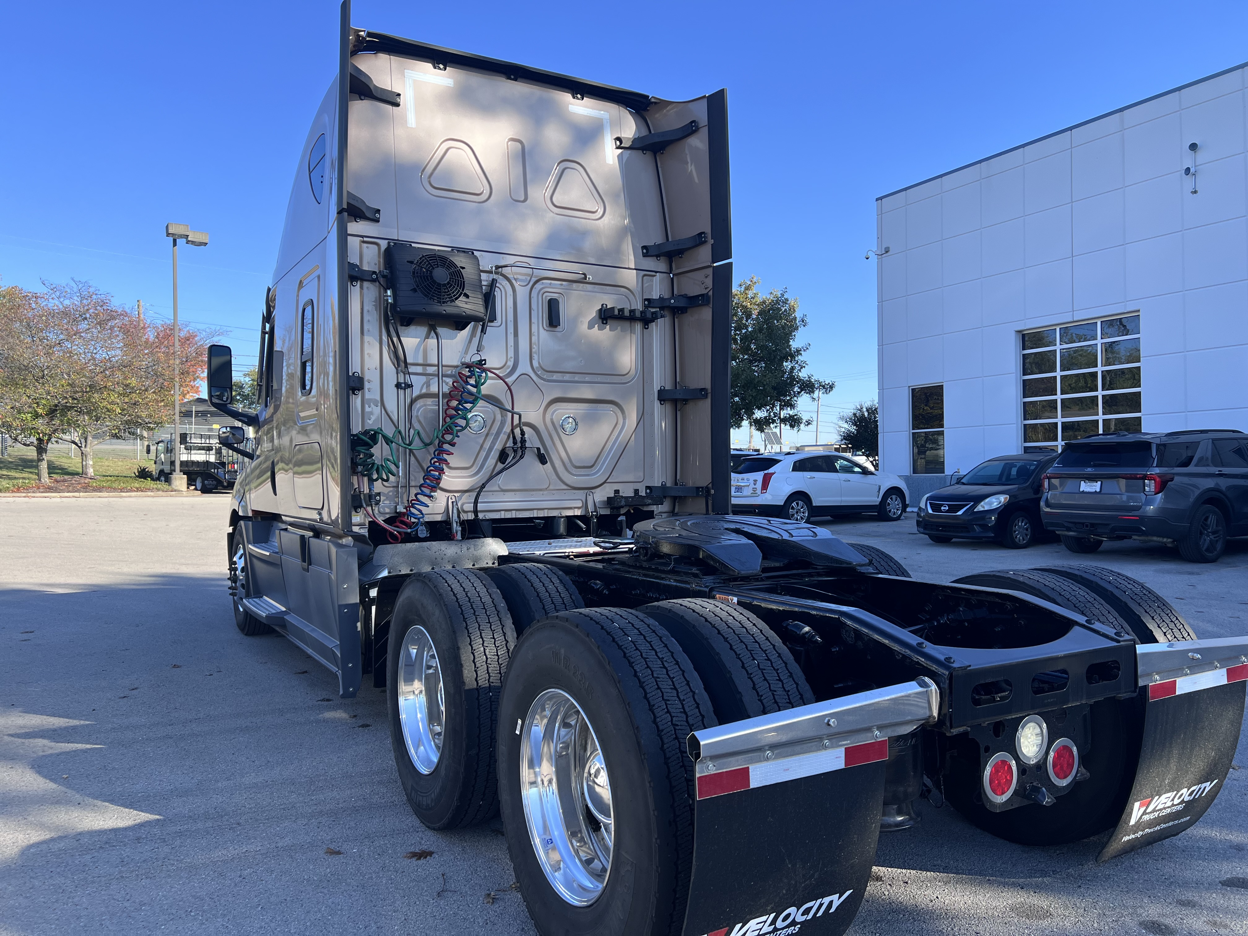 2021 Freightliner Cascadia in Nashville, TN — photo 7