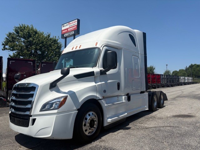 2020 Freightliner Cascadia in Greensboro, NC