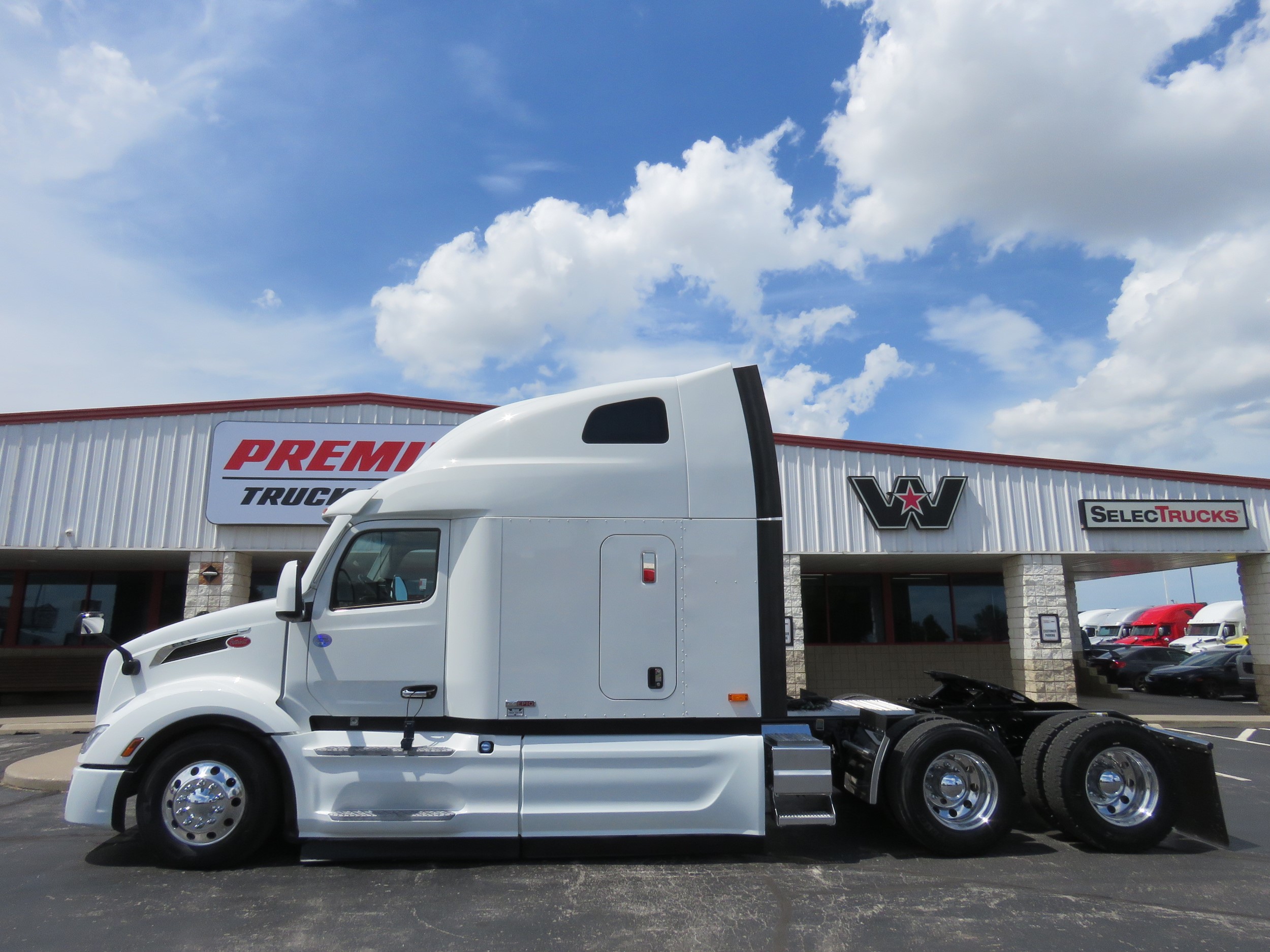 2024 Peterbilt 579 — photo 2