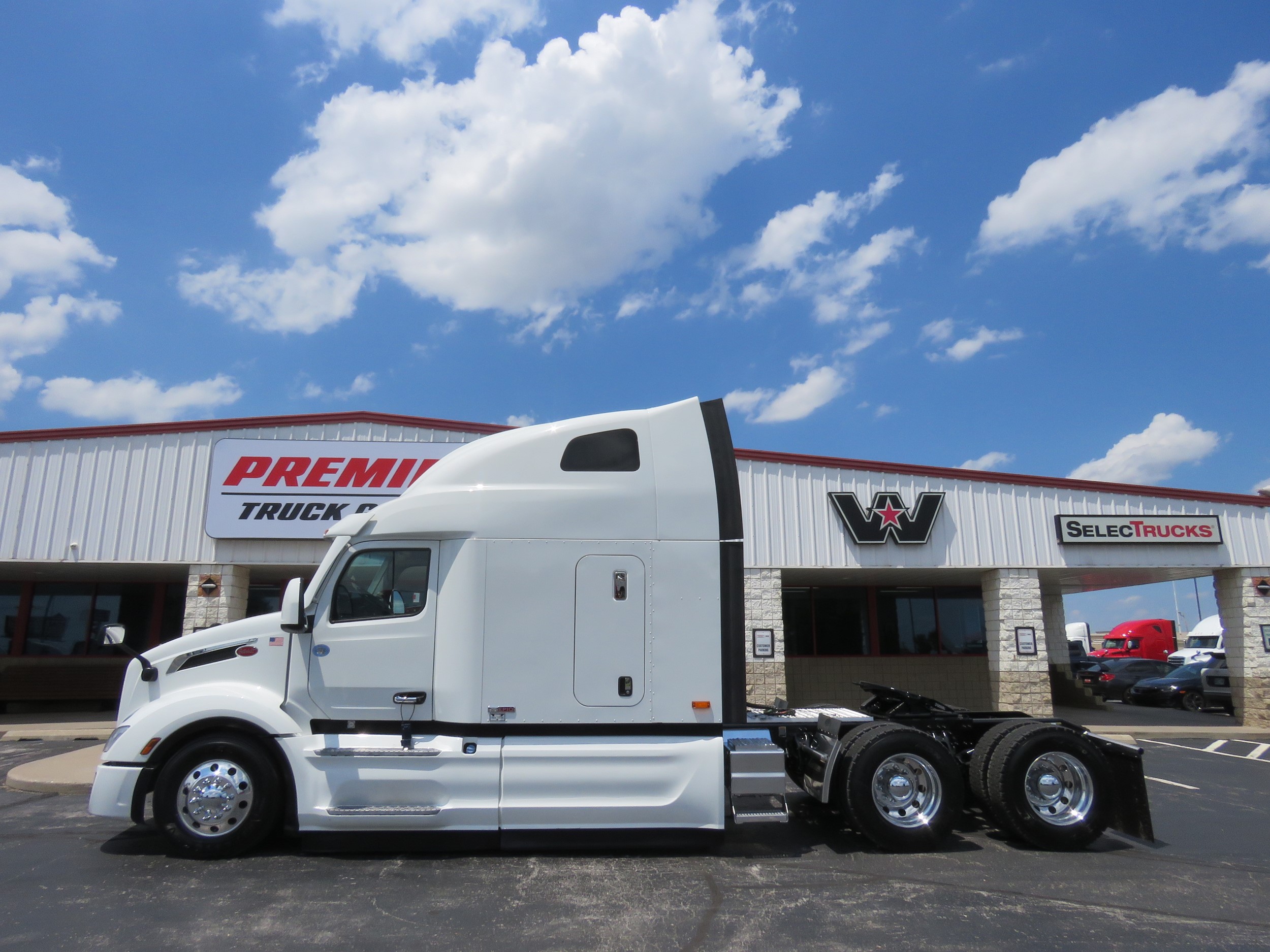 2024 Peterbilt 579 — photo 2