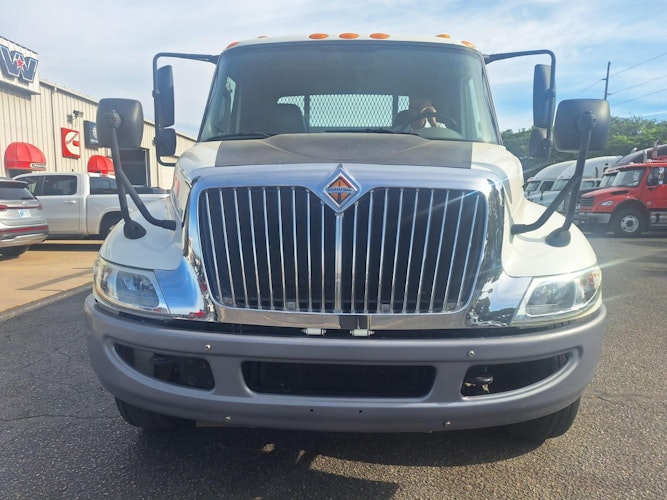 2014 International 4900 LP photo 2