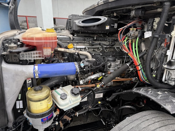 2023 Freightliner Cascadia 126" Sleeper Cab photo 4