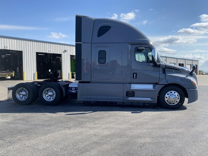 2024 Freightliner Cascadia 126" Sleeper Cab photo 4