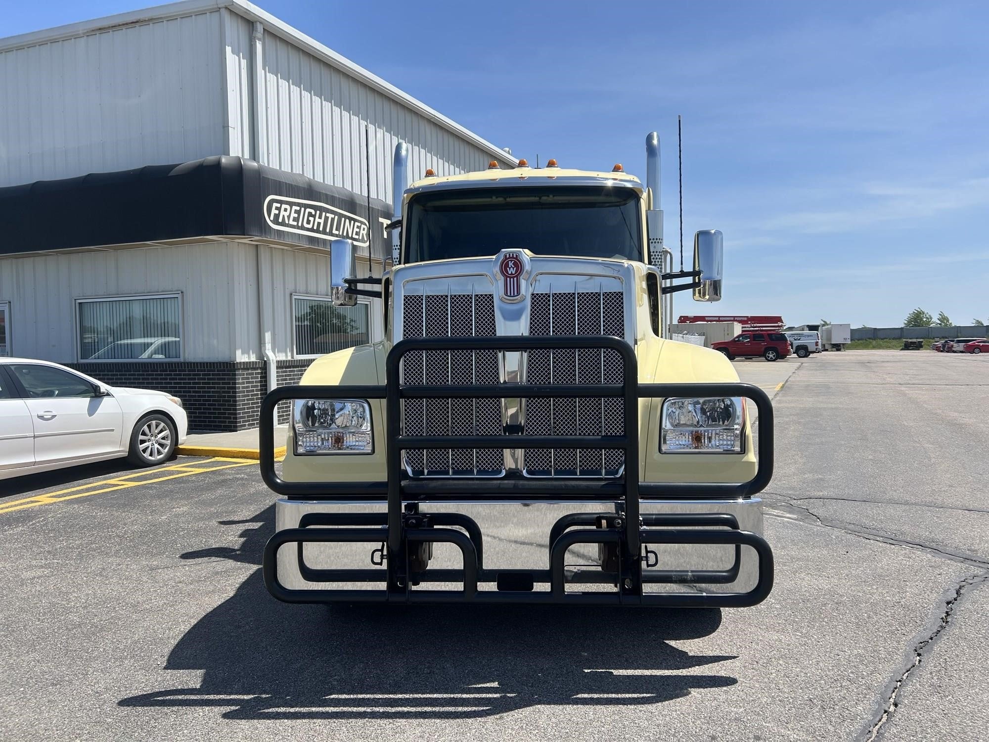 2024 Kenworth W990 — photo 4