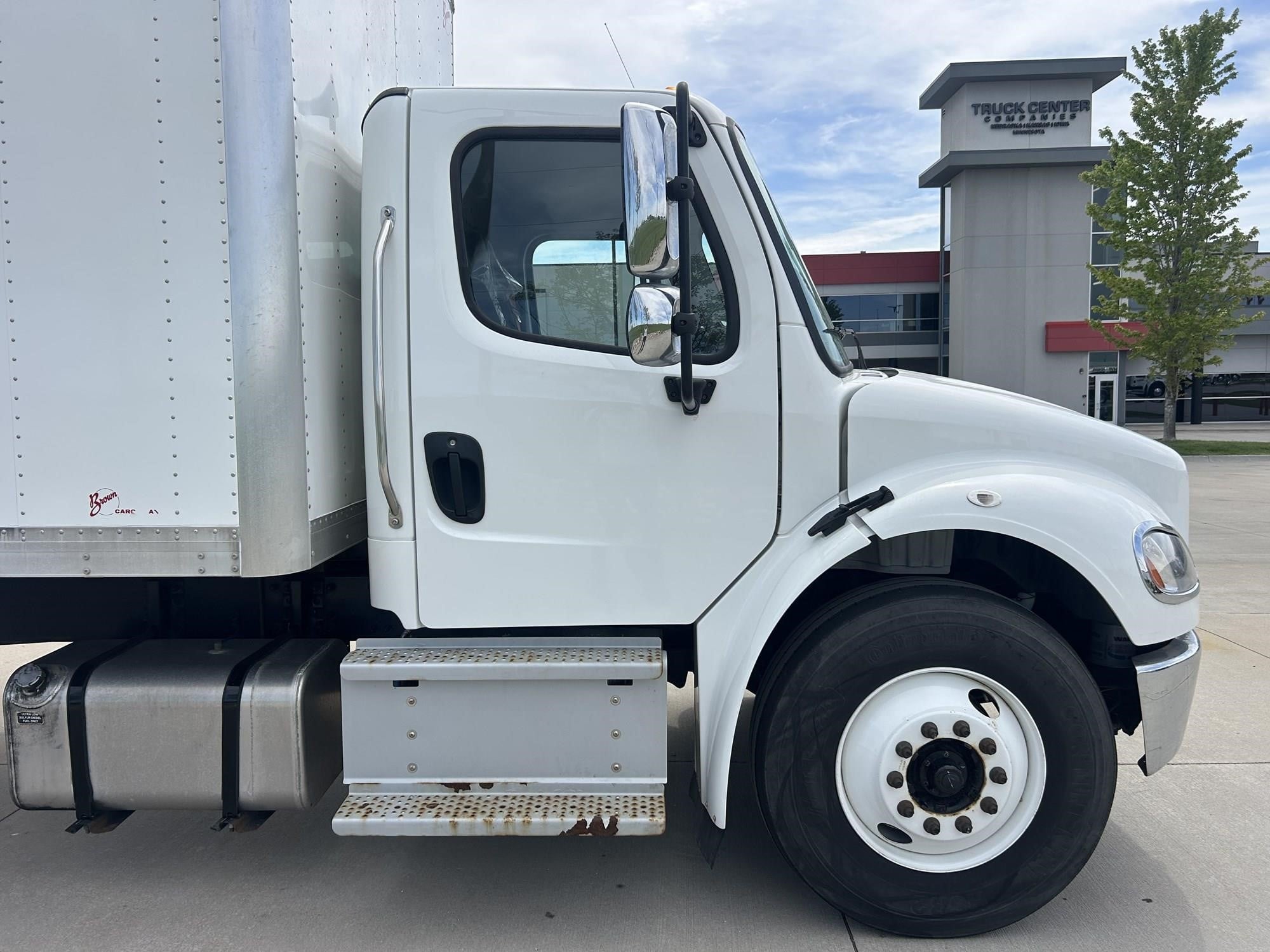 2023 Freightliner eM2 — photo 4