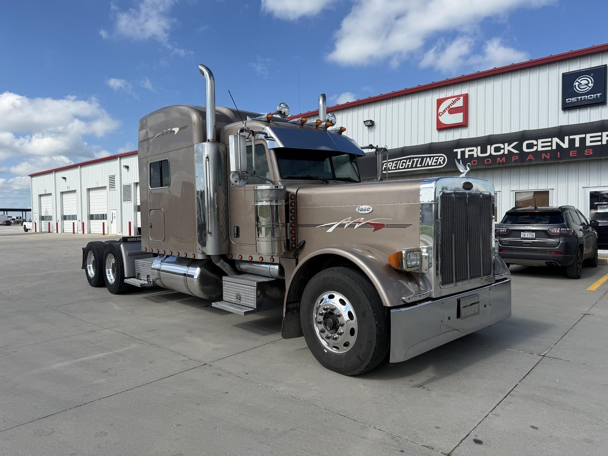 2007 Peterbilt 379