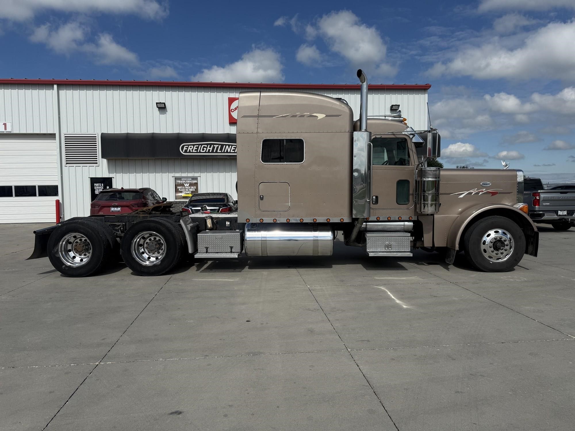 2007 Peterbilt 379 — photo 4