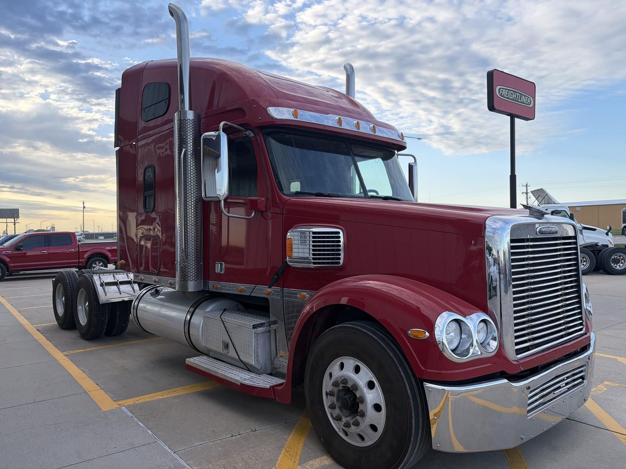 2016 Freightliner Coronado — photo 3