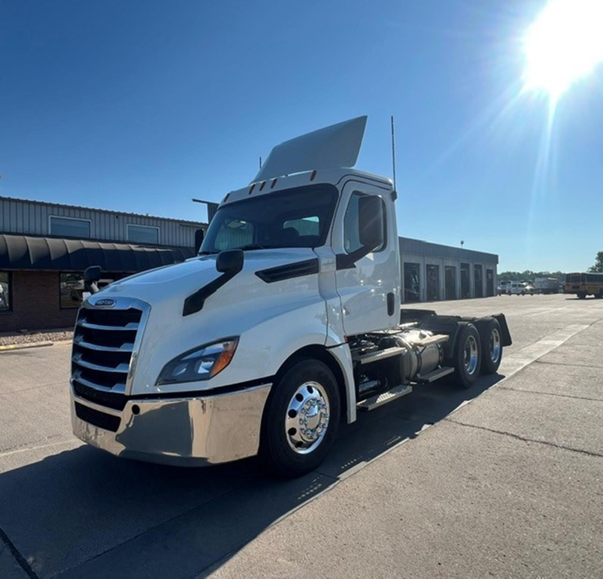 2020 Freightliner Cascadia