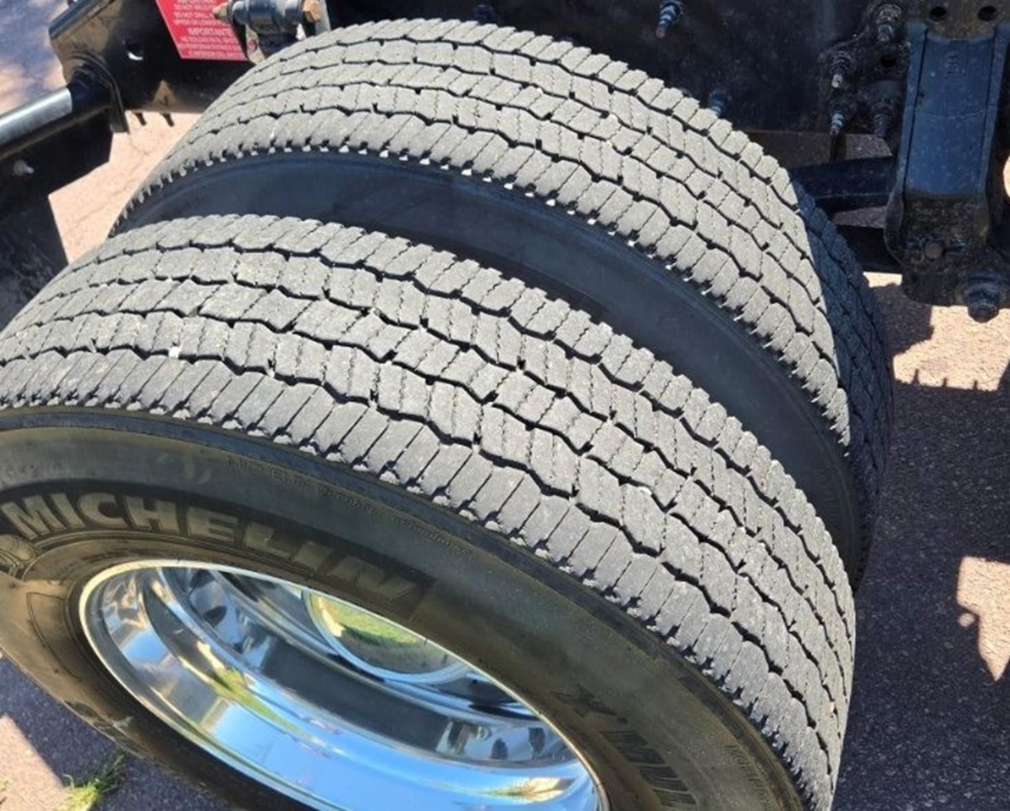 2018 Volvo VNL 860 — photo 5