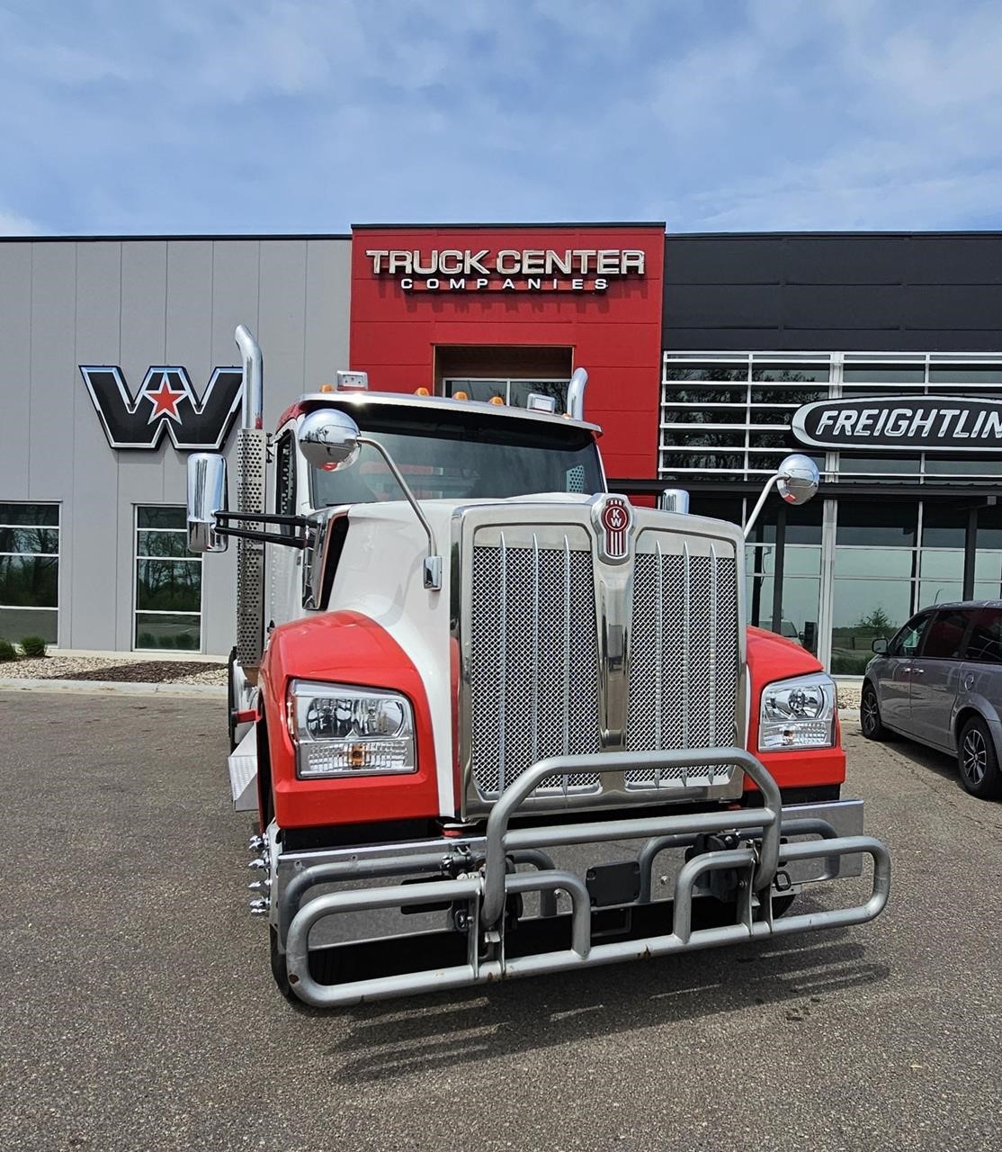 2024 Kenworth W990 — photo 6