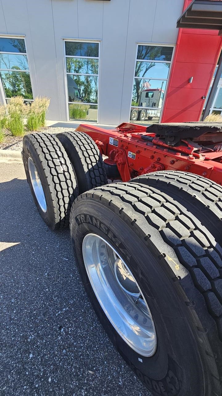 2024 Kenworth W990 — photo 8