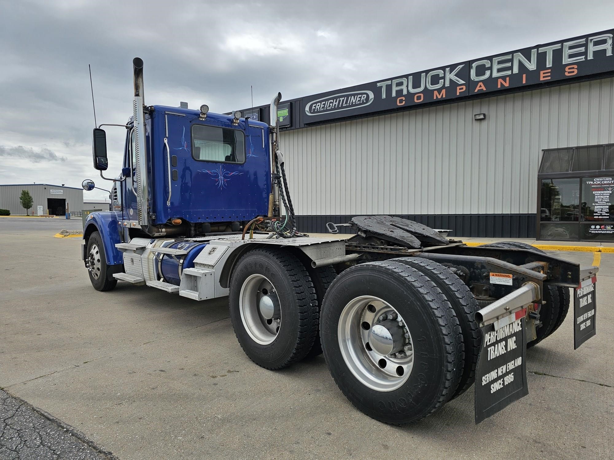 2019 Freightliner 122SD — photo 6