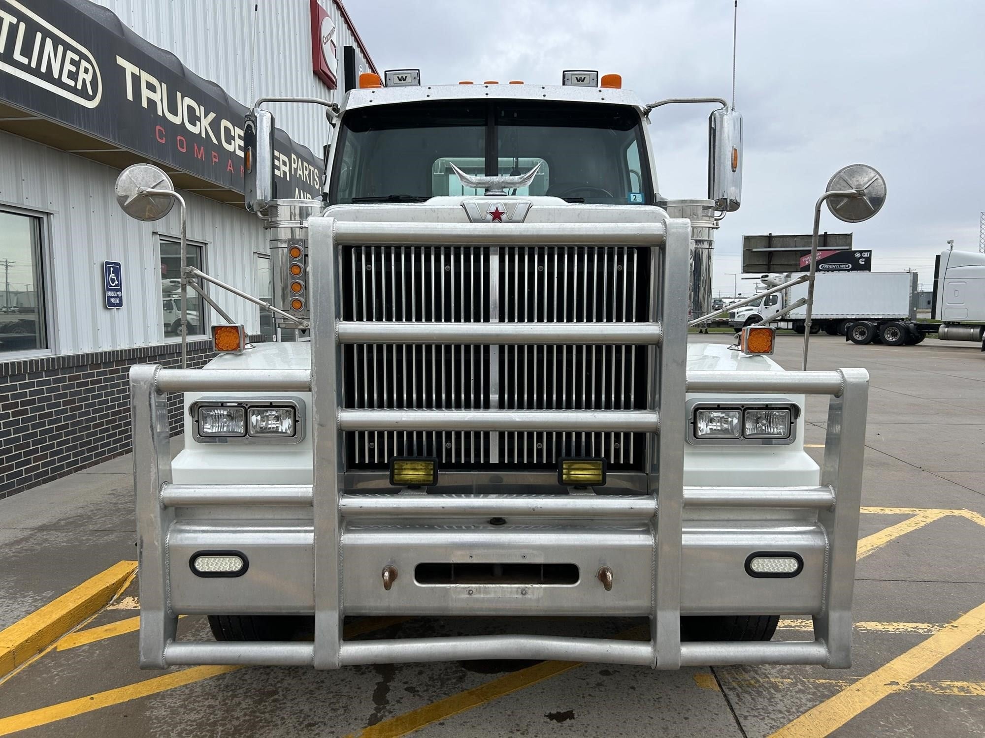 2017 Western Star 4900 — photo 2