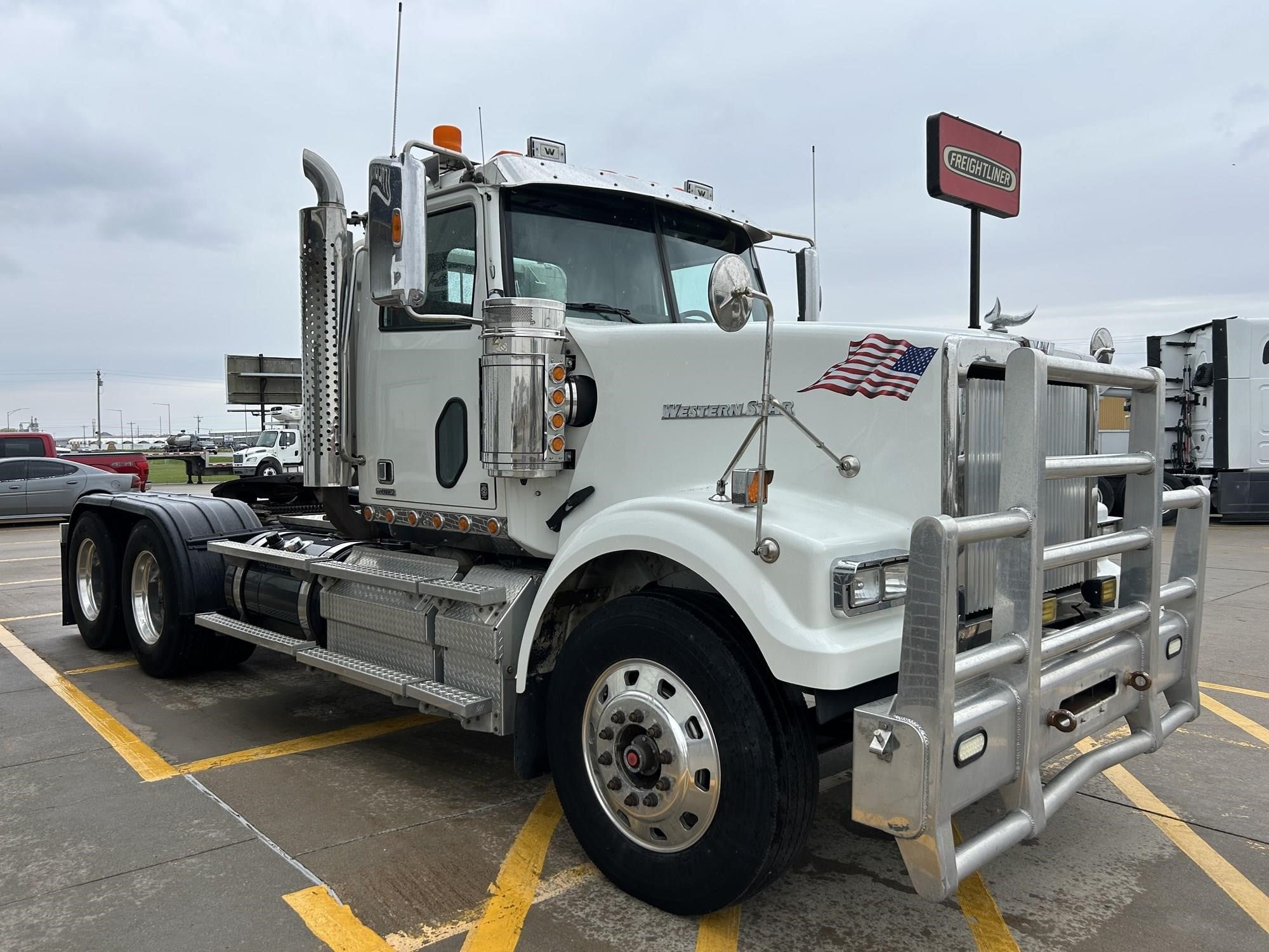 2017 Western Star 4900 — photo 3