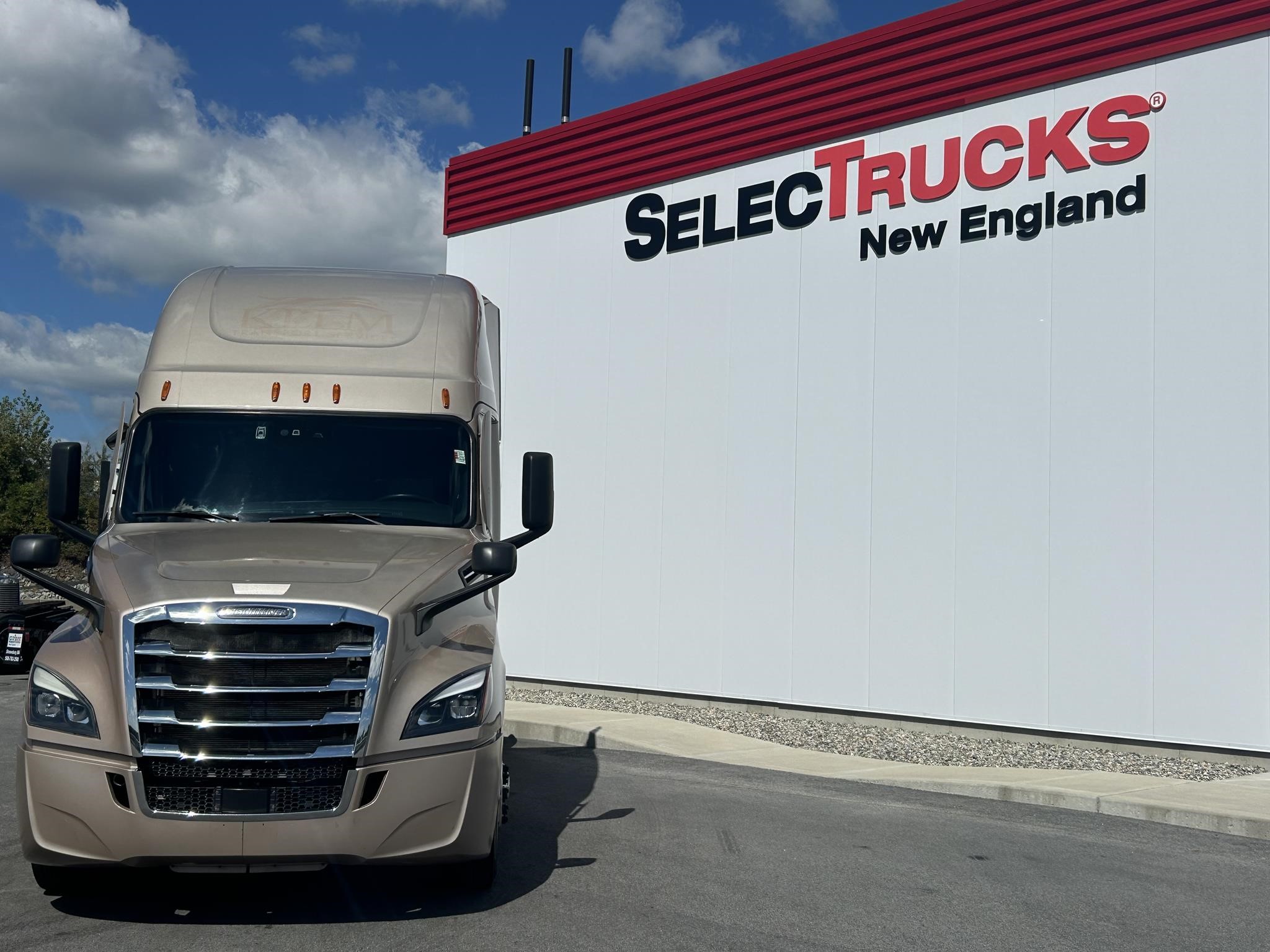2022 Freightliner Cascadia in New England, MA — photo 5