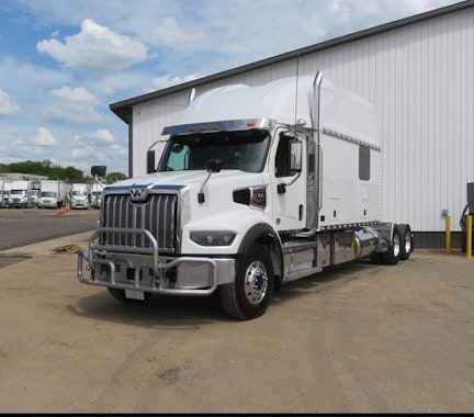 2022 WESTERN STAR 49X KZ-NH7212