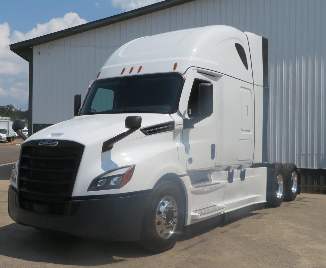 2023 Freightliner Cascadia in MI