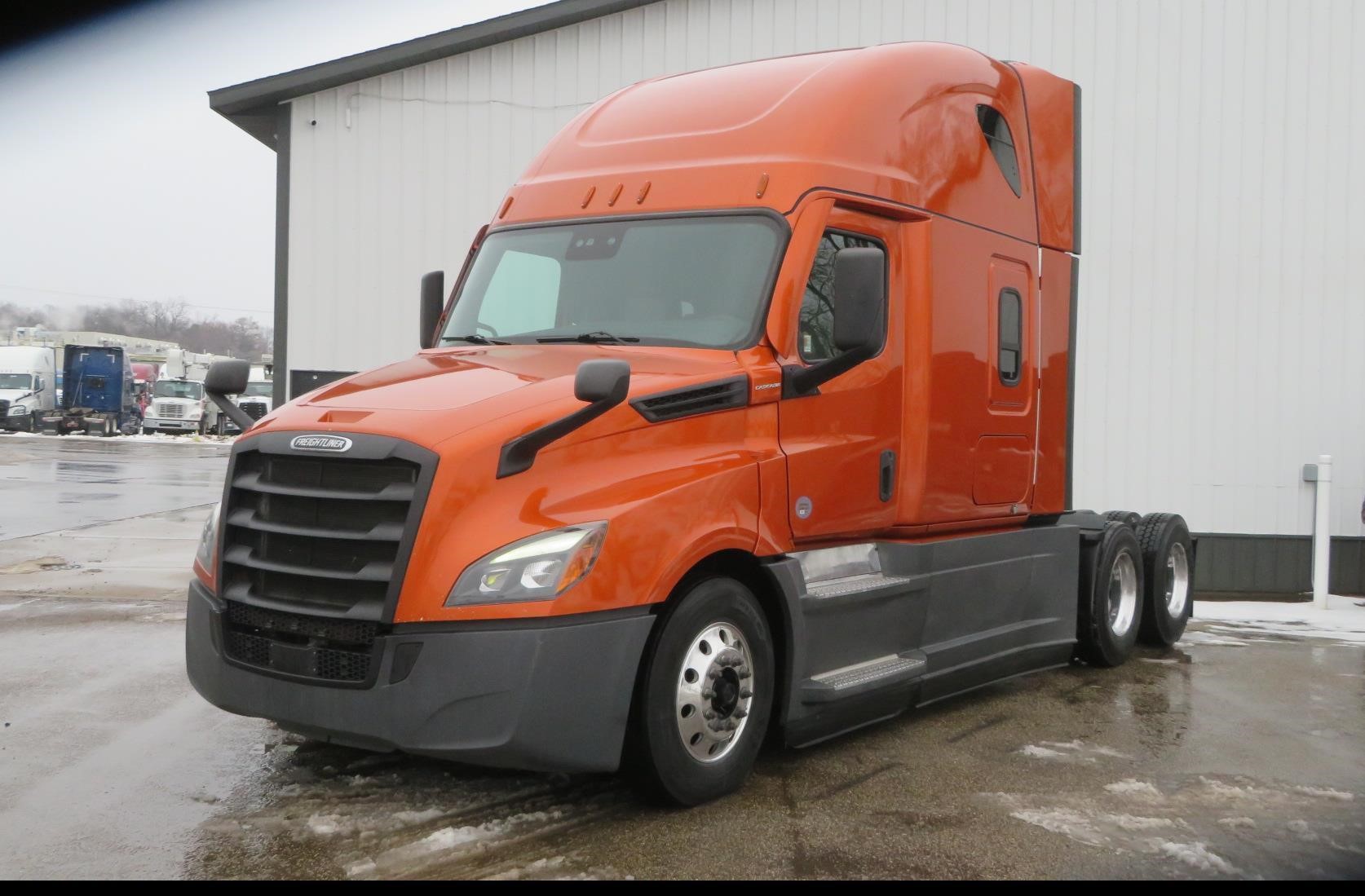 2022 Freightliner Cascadia in MI