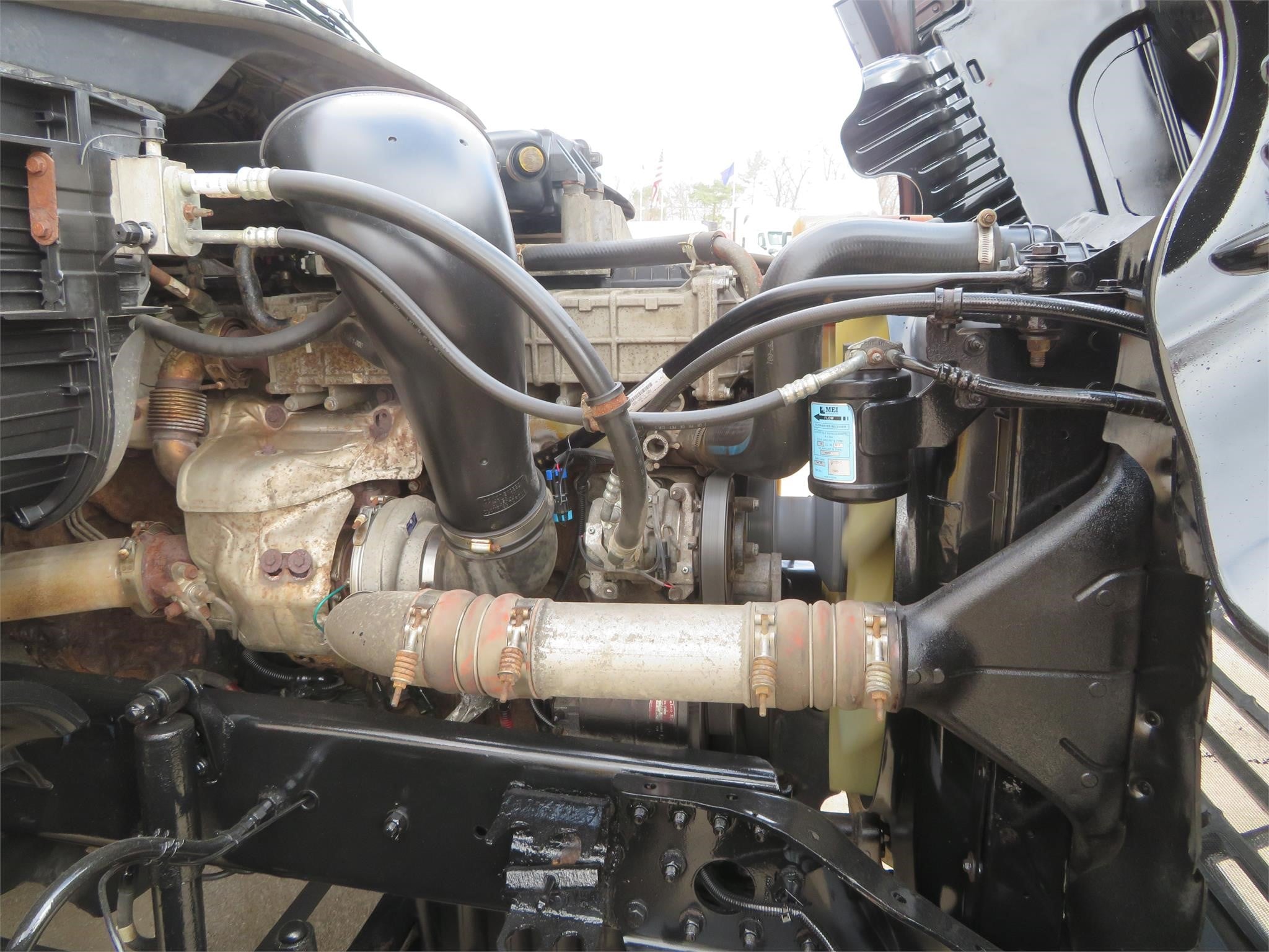 2015 Freightliner Cascadia in MI — photo 8