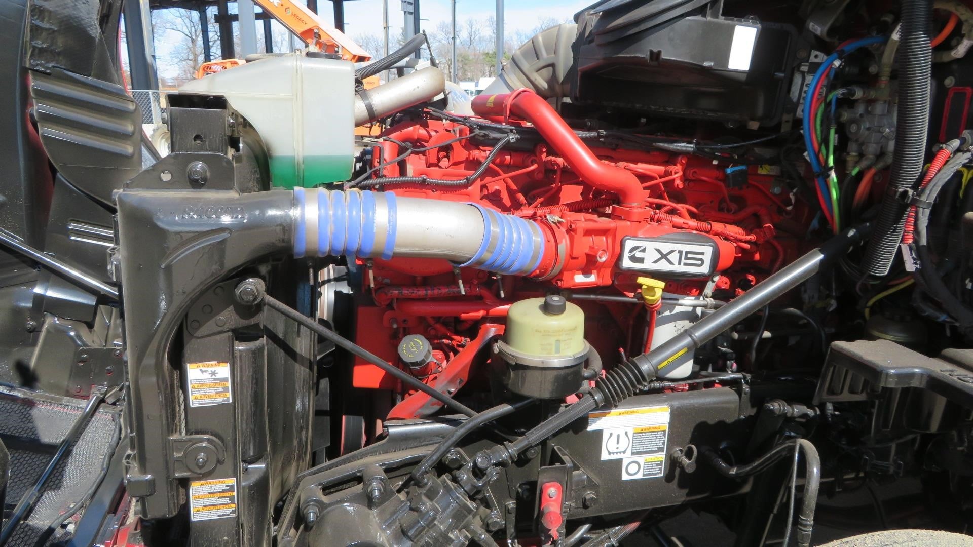 2022 Peterbilt 579 in MI — photo 8