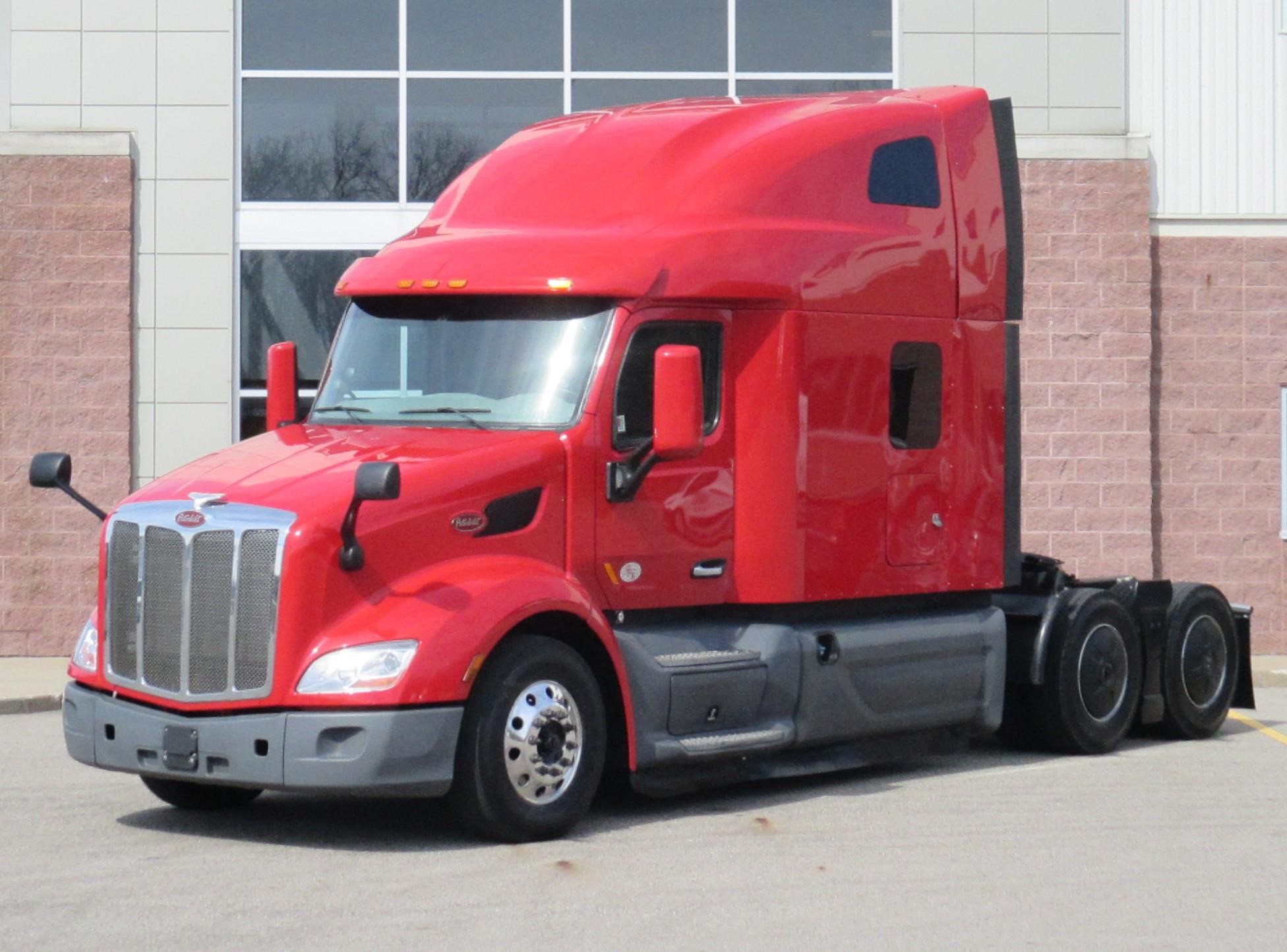2022 Peterbilt 579 in MI